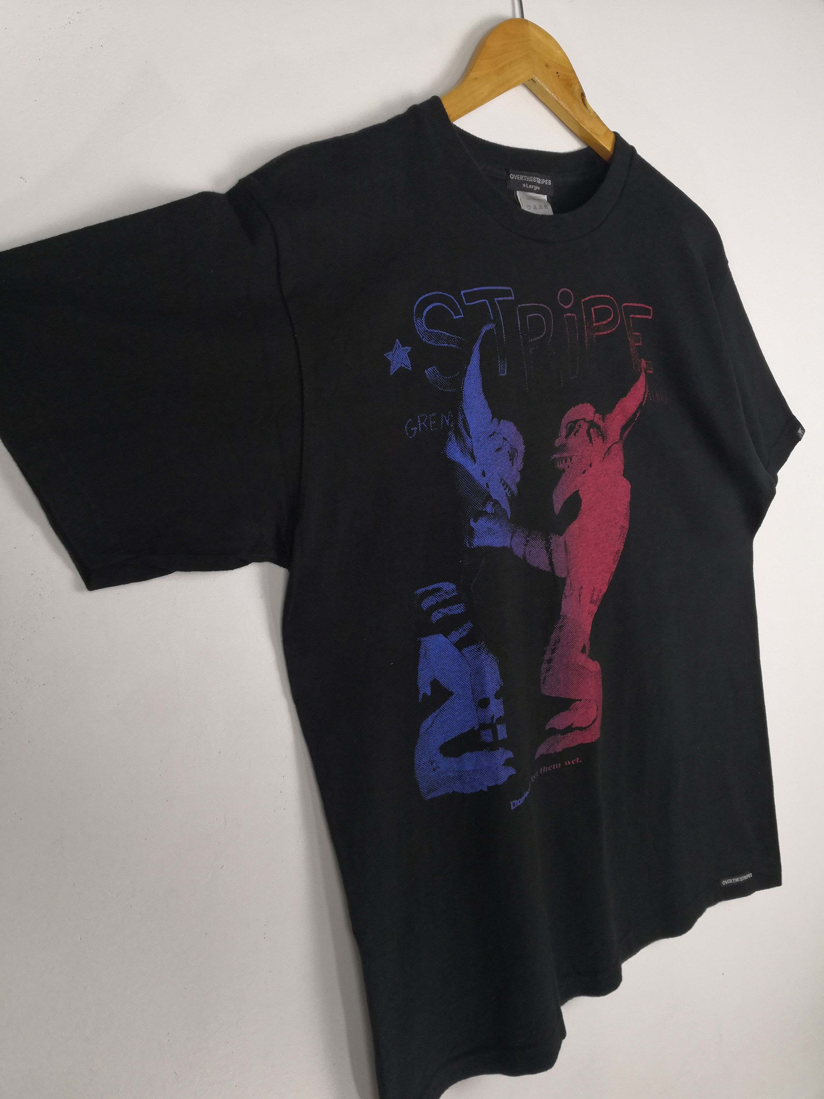 OVER THE STRiPES Overthestripes T-Shirt Art Gremlins Warner Bros S15 Size US L / EU 52-54 / 3 - 3 Thumbnail