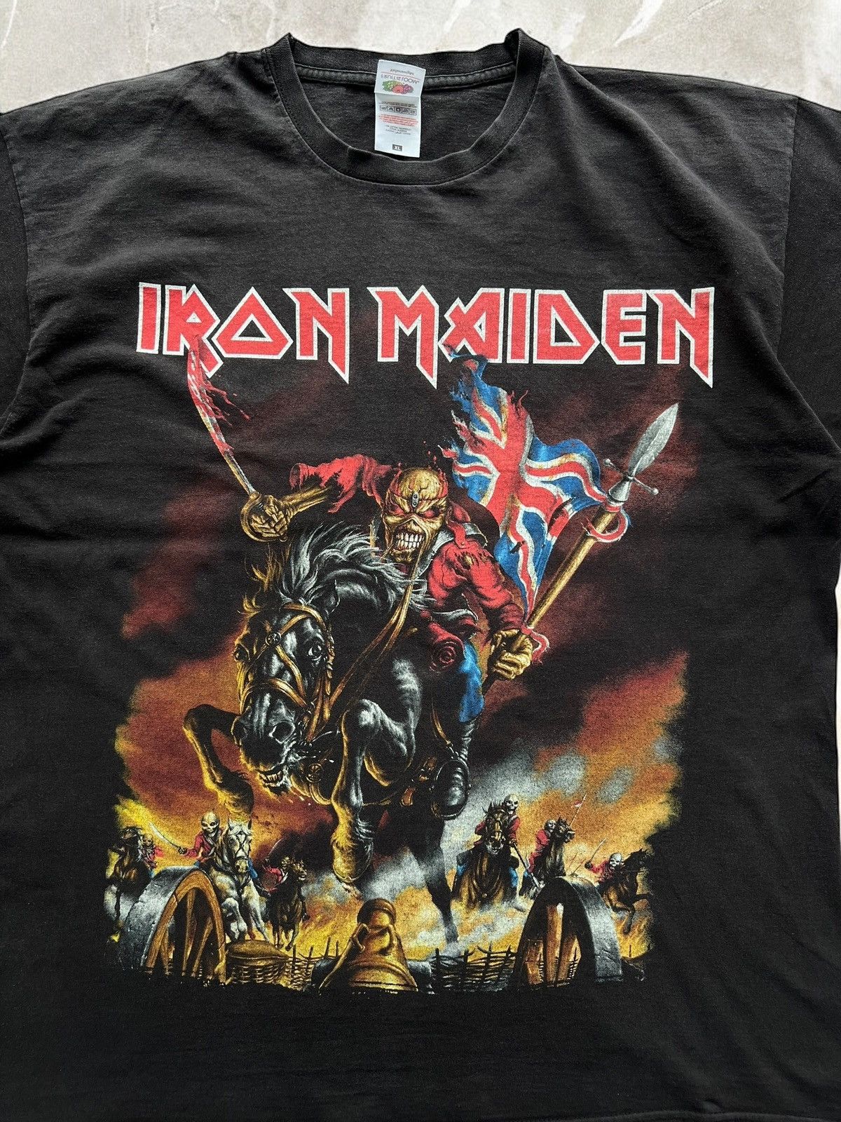 Band Tees × Iron Maiden × Vintage IRON MAIDEN 2014 England Tour Vintage tee T shirt skull y2k Size US XL / EU 56 / 4 - 5 Thumbnail