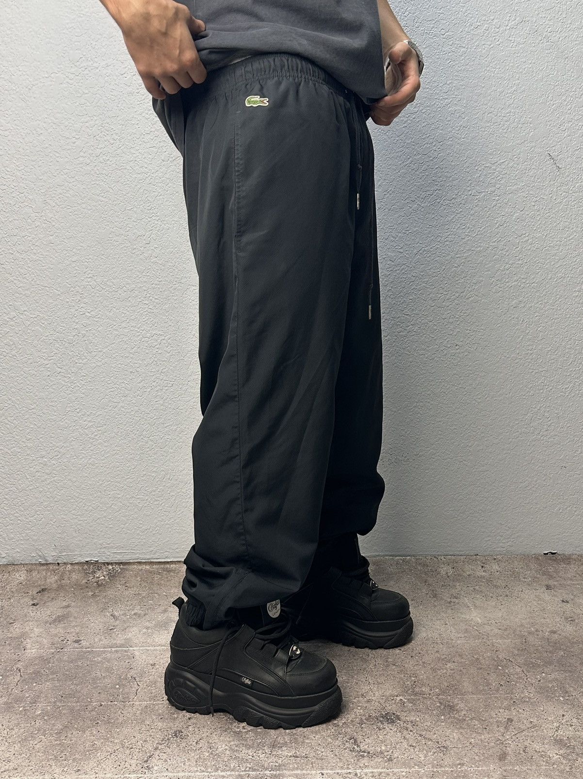 Lacoste Vintage Lacoste black track pants nylon minimal Y2K sport Size US 38 / EU 54 - 1 Thumbnail