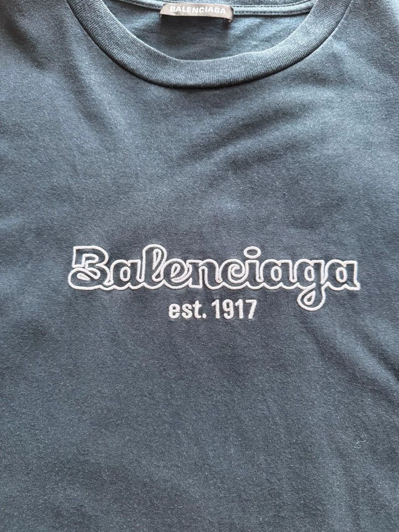 Balenciaga Balenciaga Navy blue cursive embroidered logo Size US M / EU 48-50 / 2 - 4 Thumbnail