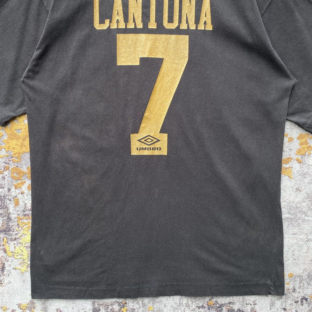 Umbro Vintage Umbro Pure Gold Cantona FC Manchester United Shirt Size US M / EU 48-50 / 2 - 11 Thumbnail