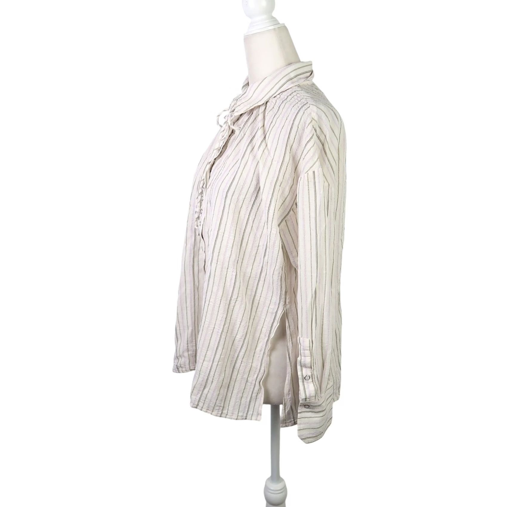 Vintage A.L.C. cream and green pinstripe snap front top Shirt Women Size 2 Long Sleeve Collared Bow Tie Pattern Striped Fall Spring Summer Size XS / US 0-2 / IT 36-38 - 3 Thumbnail