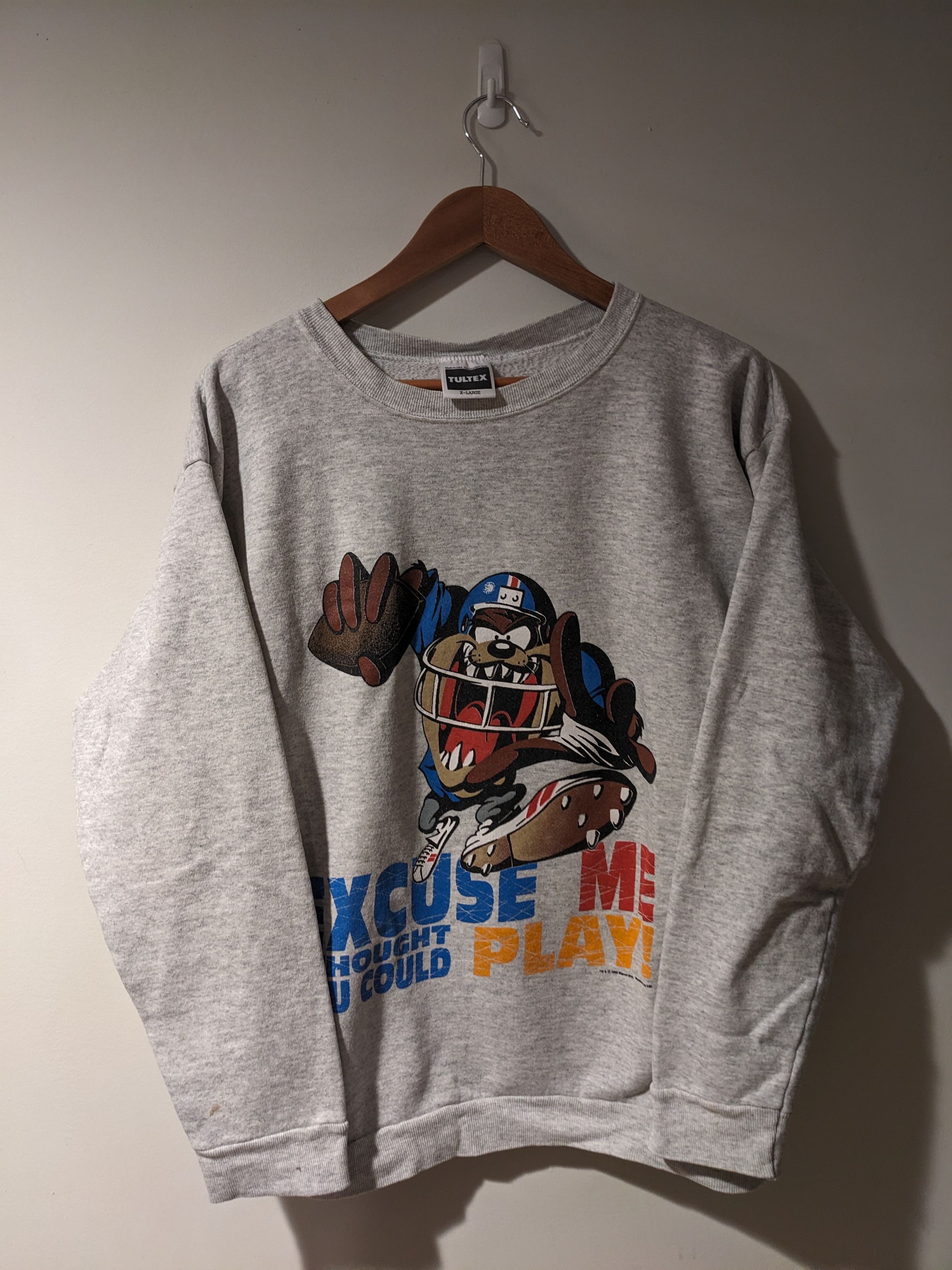 Cartoon Network × Vintage Vintage 90s Looney Tunes Taz Football NFL Sports Sweatshirt Size US XL / EU 56 / 4 - 1 Thumbnail