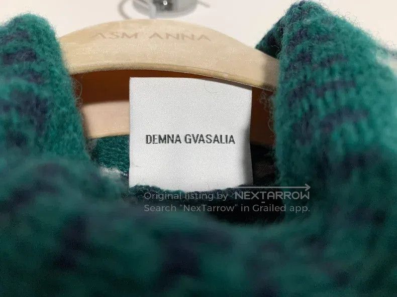 Vetements Vetements Small neckline Georgian sweater Size US XS / EU 42 / 0 - 6 Thumbnail