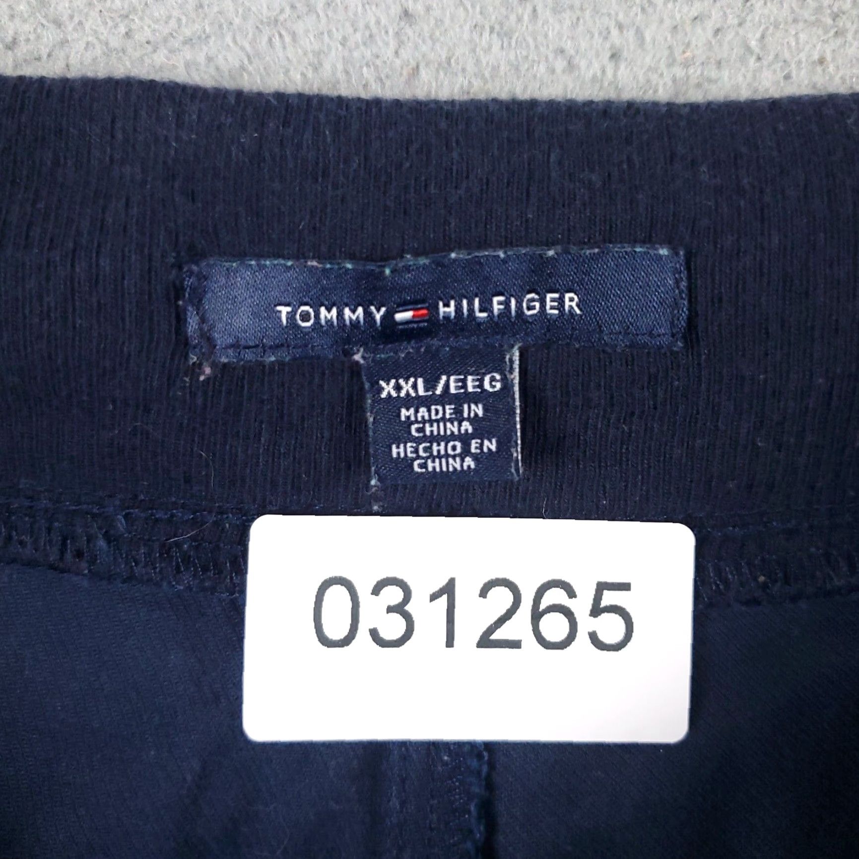 Tommy Hilfiger VINTAGE Tommy Hilfiger Shorts Women 2XL Blue Casual Flat Front Chino Size 36" / US 14 / IT 50 - 8 Thumbnail