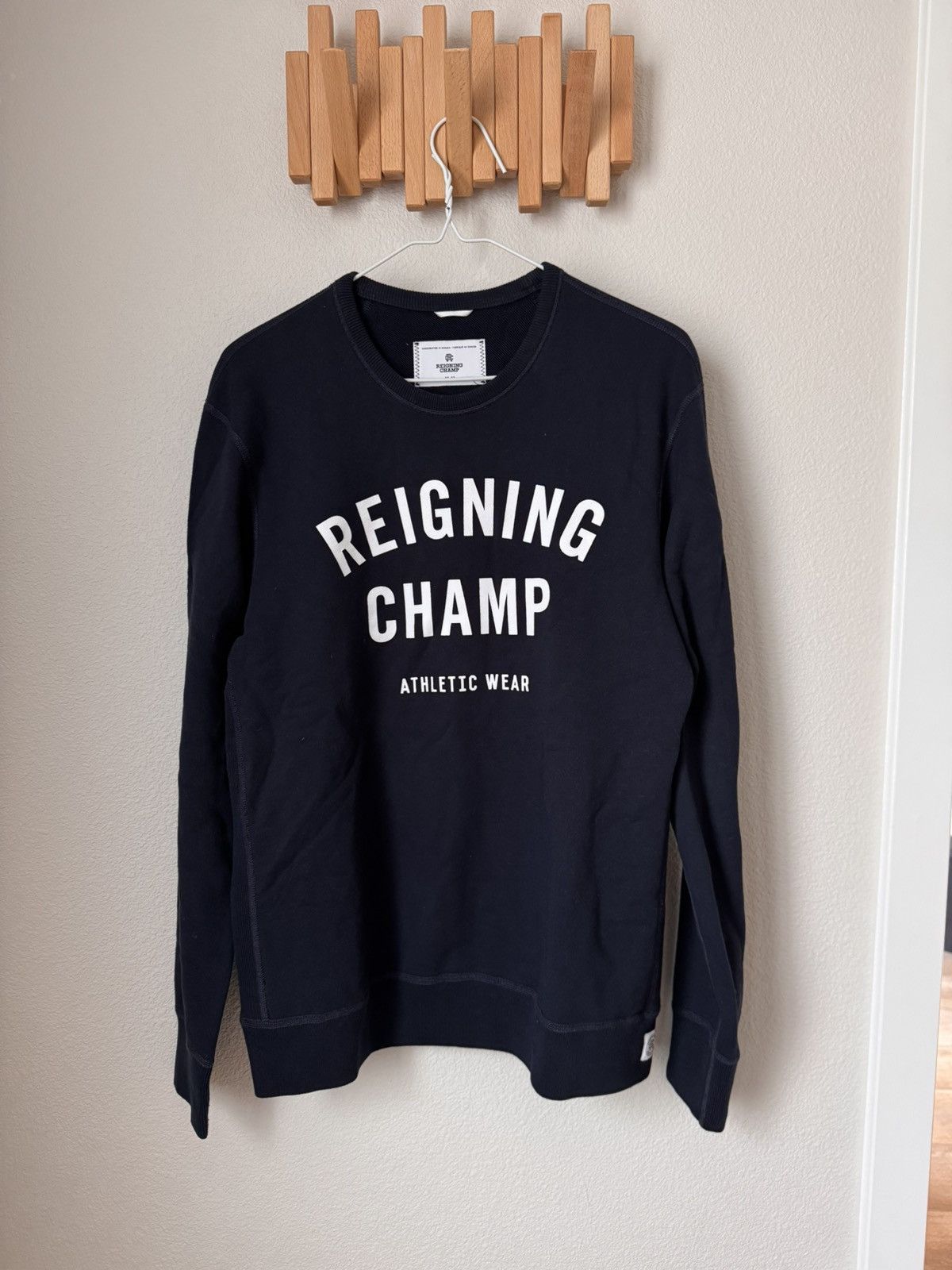 Reigning Champ Reigning Champ Sweatshirt with Logo in Navy (M) Size US M / EU 48-50 / 2 - 1 Thumbnail