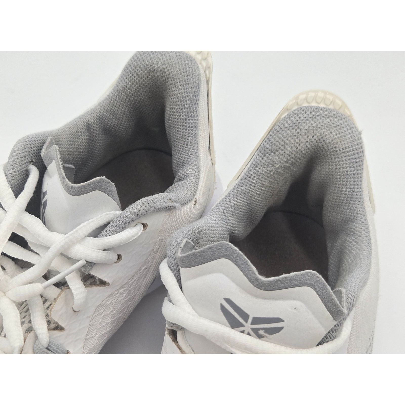 Nike Nike Mamba Fury CK2087 100 Mens 9 White Grey Kobe Basketball Size US 9 / EU 42 - 9 Thumbnail