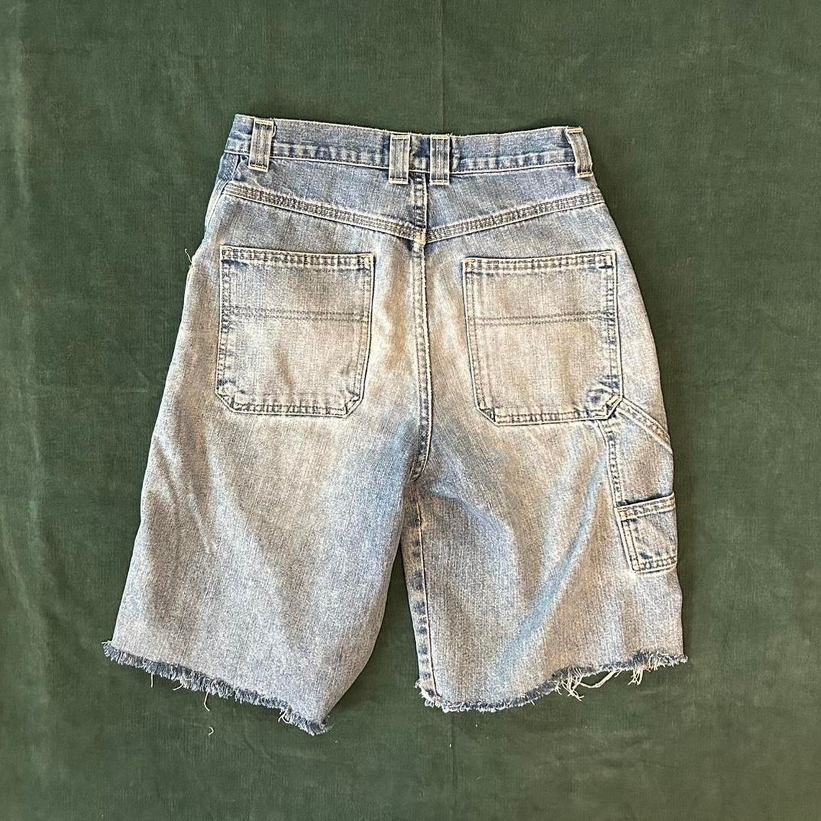 Arizona Jean Co. Y2k arizona distressed jorts minor Size 38" / US 16 / IT 52 - 3 Thumbnail