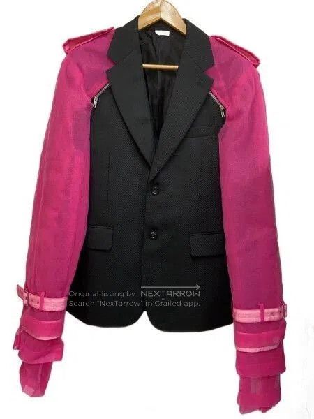 COMME des GARCONS HOMME PLUS Vintage Sleeve Blazer.