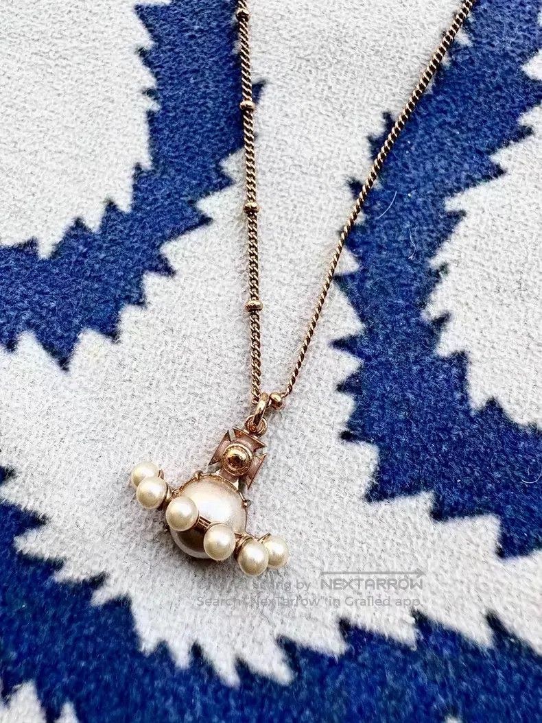 Vivienne Westwood Vivienne Westwood 3D Pearl Saturn Necklace Size ONE SIZE - 1 Thumbnail
