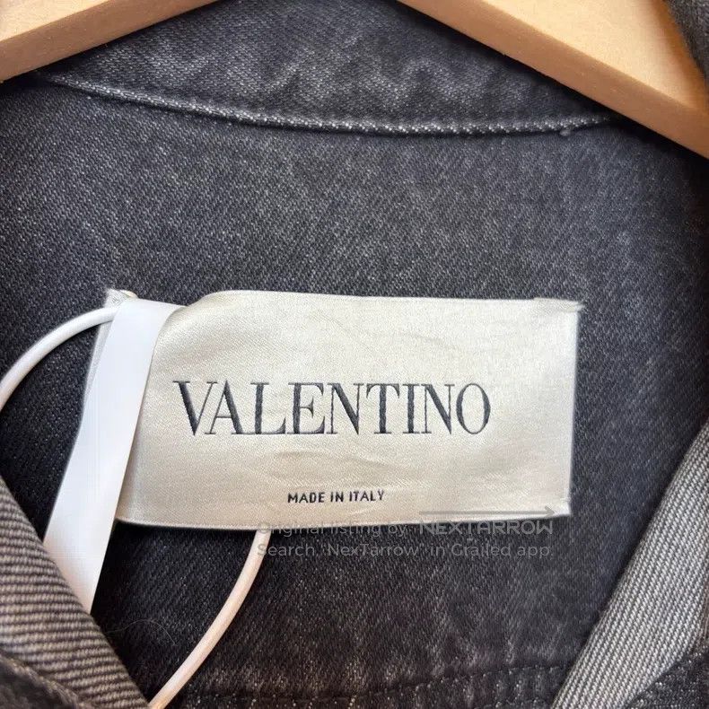 Valentino Valentino A large logo denim jacket on the chest Size US XS / EU 42 / 0 - 3 Thumbnail