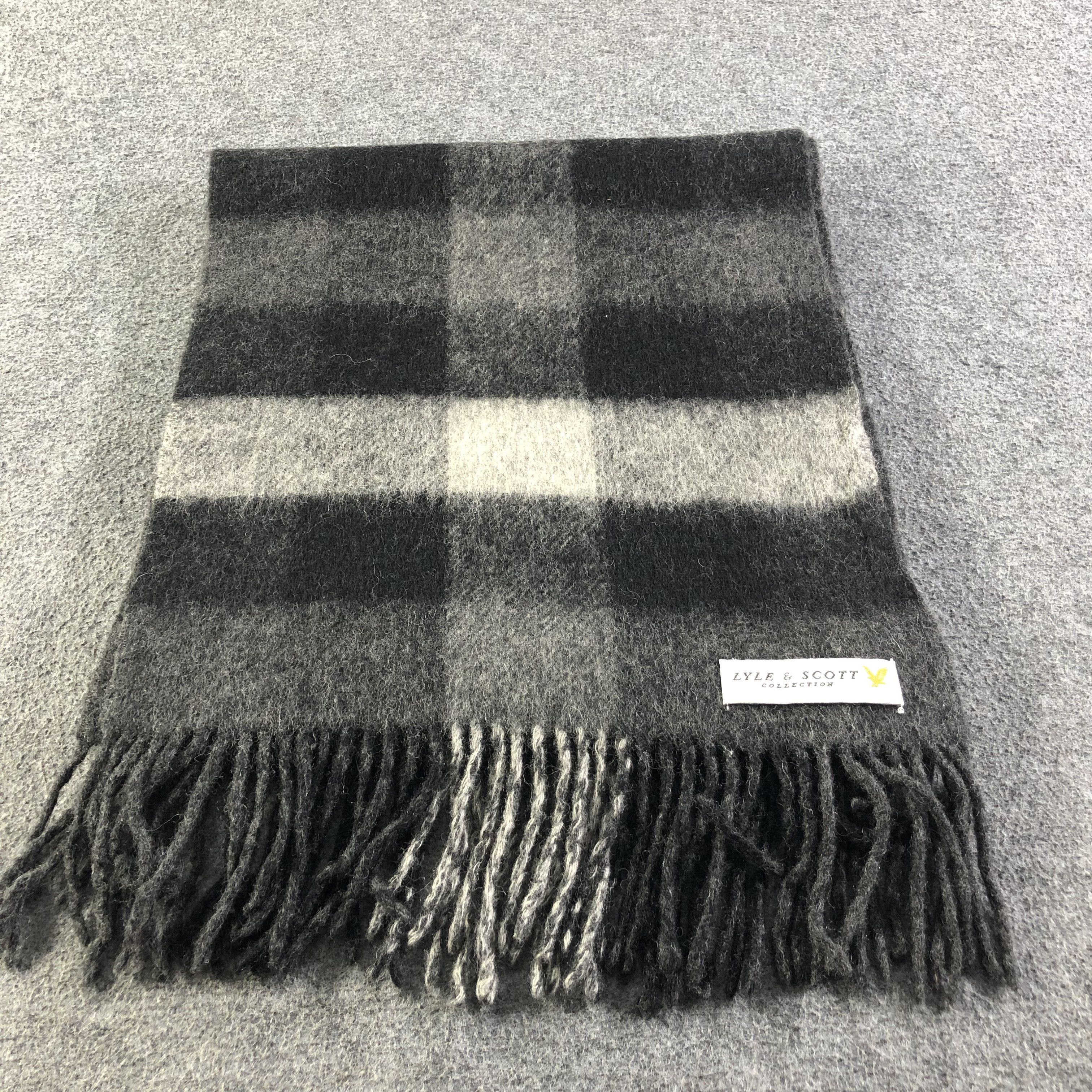 Lyle & Scott Lyle & Scott Wool Scarf Muffler V1847 Size ONE SIZE - 2 Thumbnail