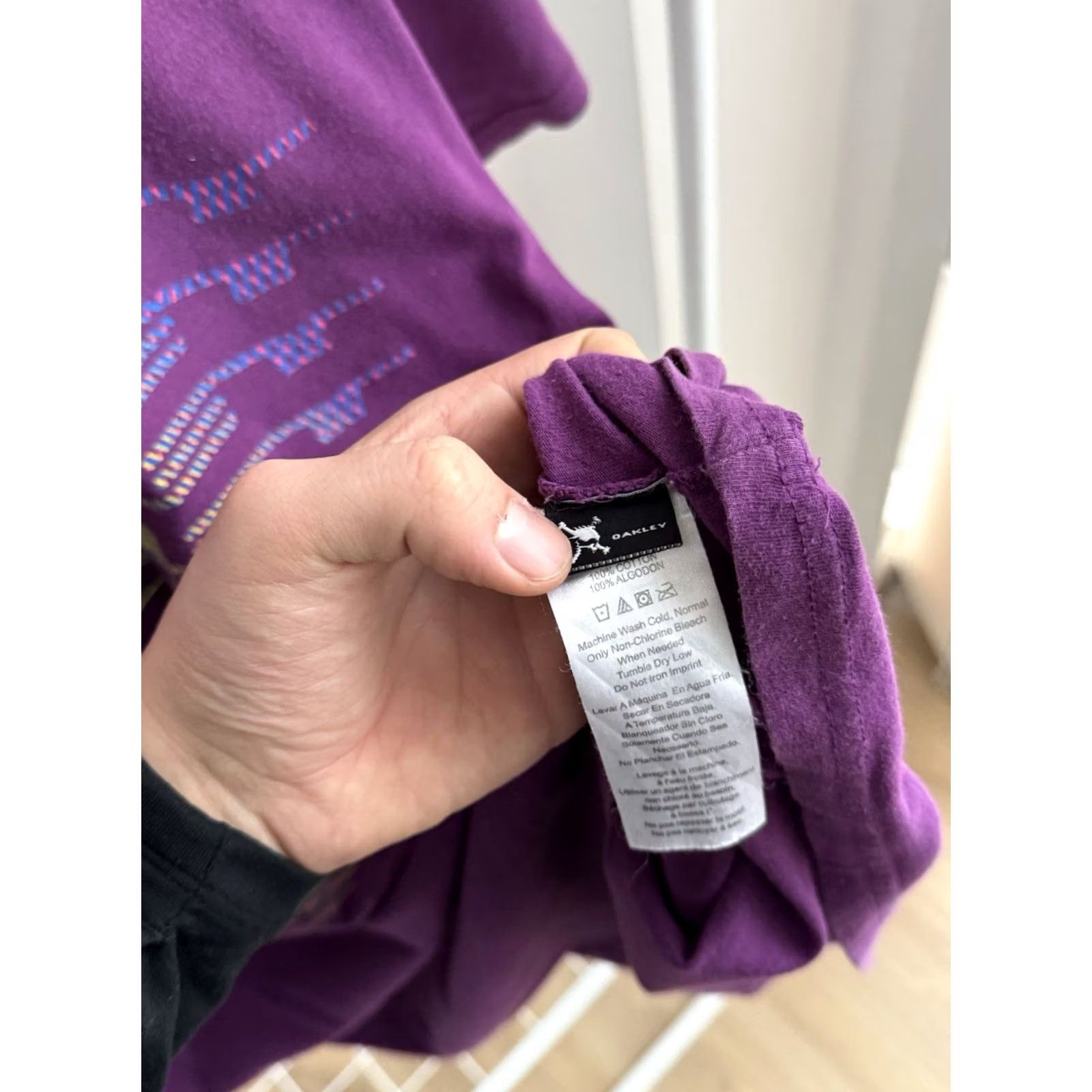 Oakley VINTAGE Oakley Logo Purple T Shirt M Men Shirt Mens 90s Vintage Graphic Print Cotton Short Sleeve Casual Streetwear Size US M / EU 48-50 / 2 - 6 Thumbnail