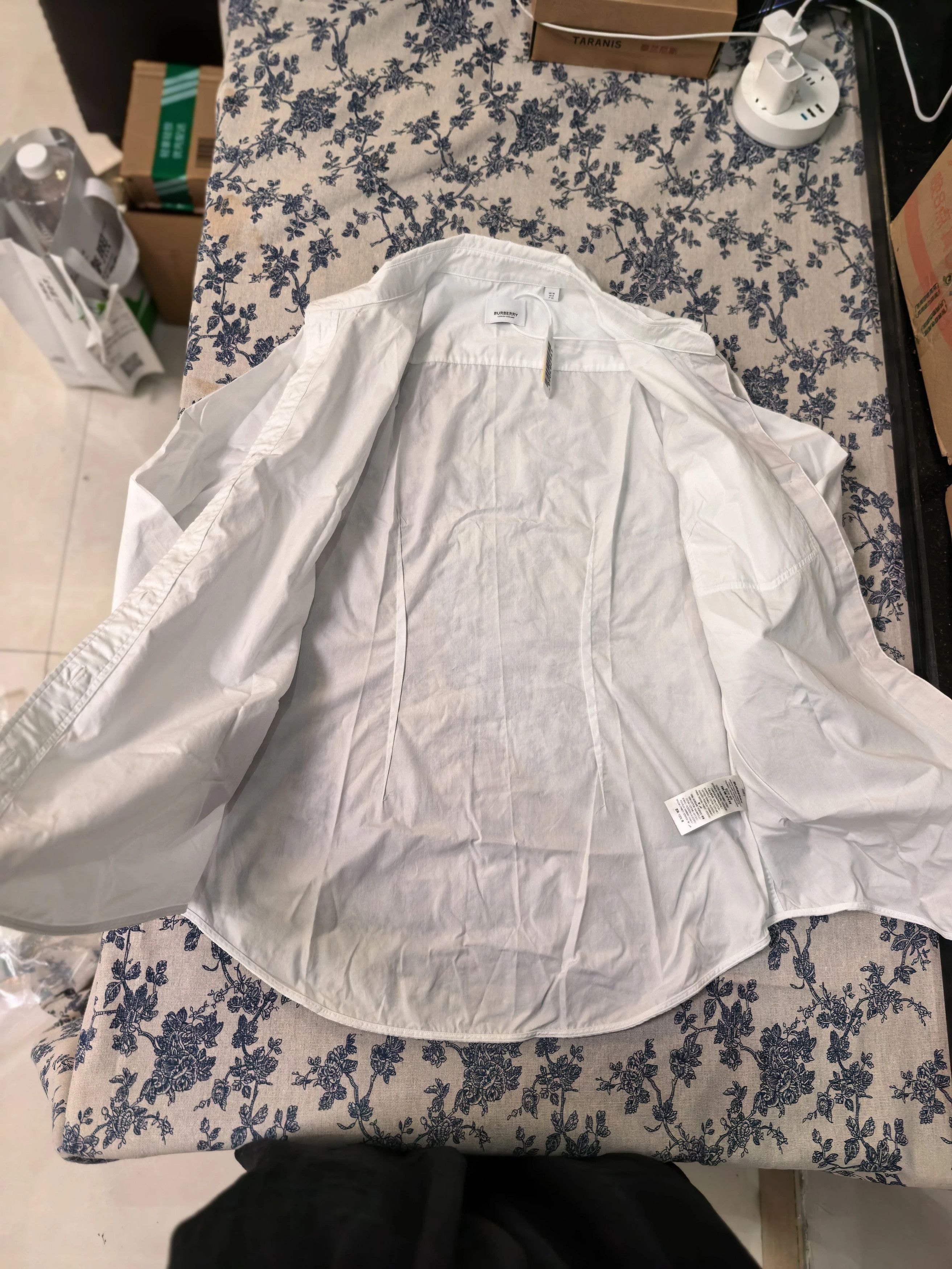 Burberry Burberry White Check Shirt UK10 Like New Size M / US 6-8 / IT 42-44 - 3 Thumbnail