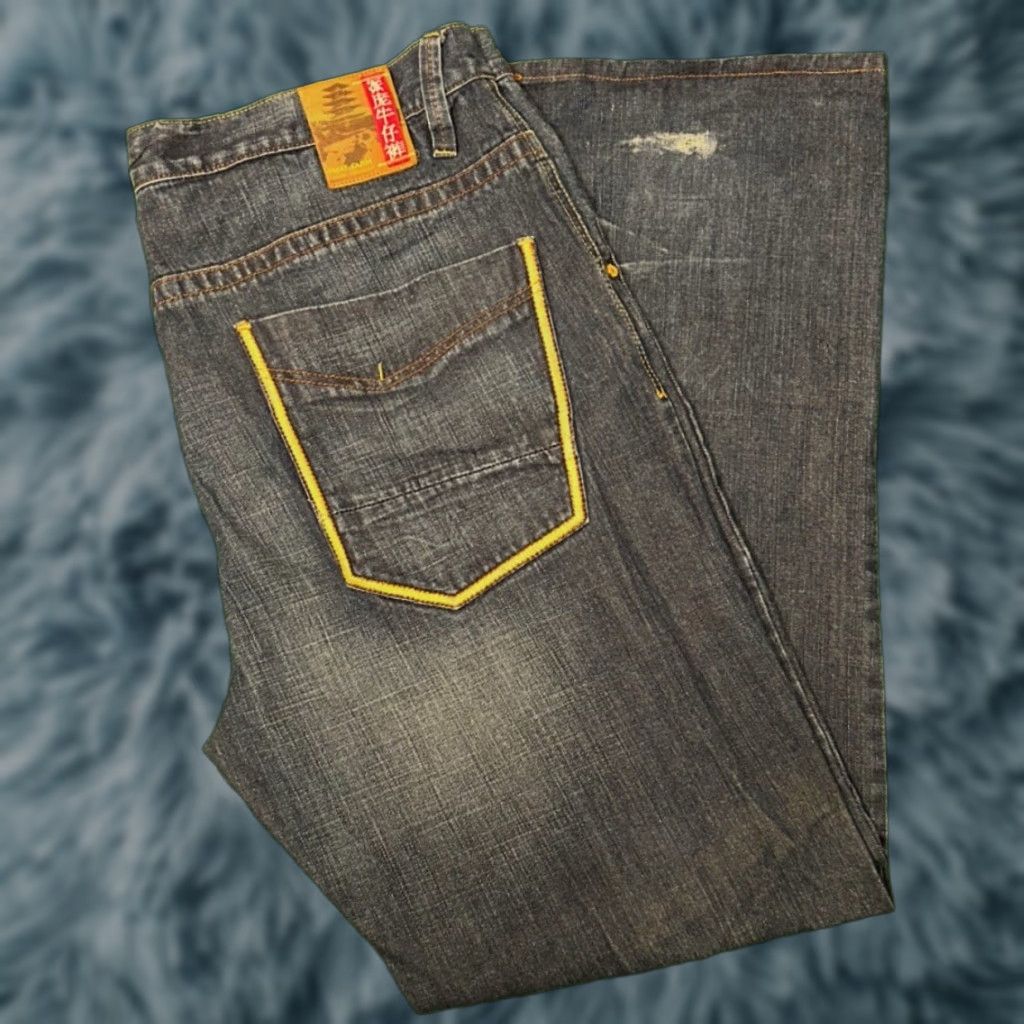 Phat Farm VINTAGE Phat Farm Jeans Baggy Grunge Skater Y2K Japan Fortune VTG Mens 40 Blue Denim Wide-Leg 32 In Inseam 40x32 Size US 40 / EU 56 - 1 Thumbnail