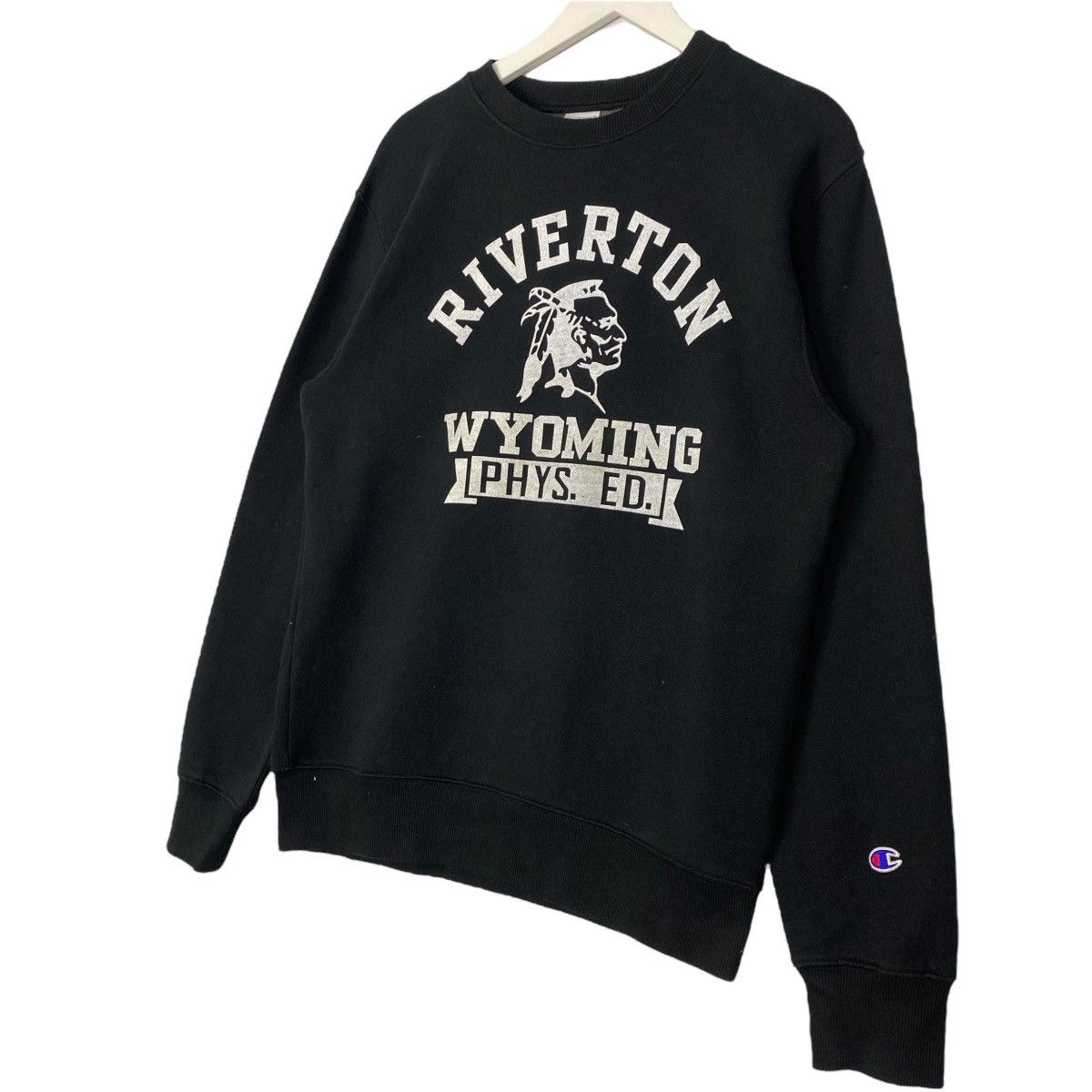 Vintage Vintage Champion Riverton Sweatshirt Crewneck Black Size M Size US M / EU 48-50 / 2 - 2 Thumbnail