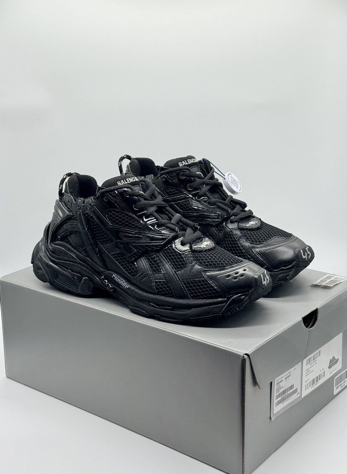 Balenciaga Size 12 - Balenciaga Runner Sneaker Black Size US 12 / EU 45 - 1 Thumbnail