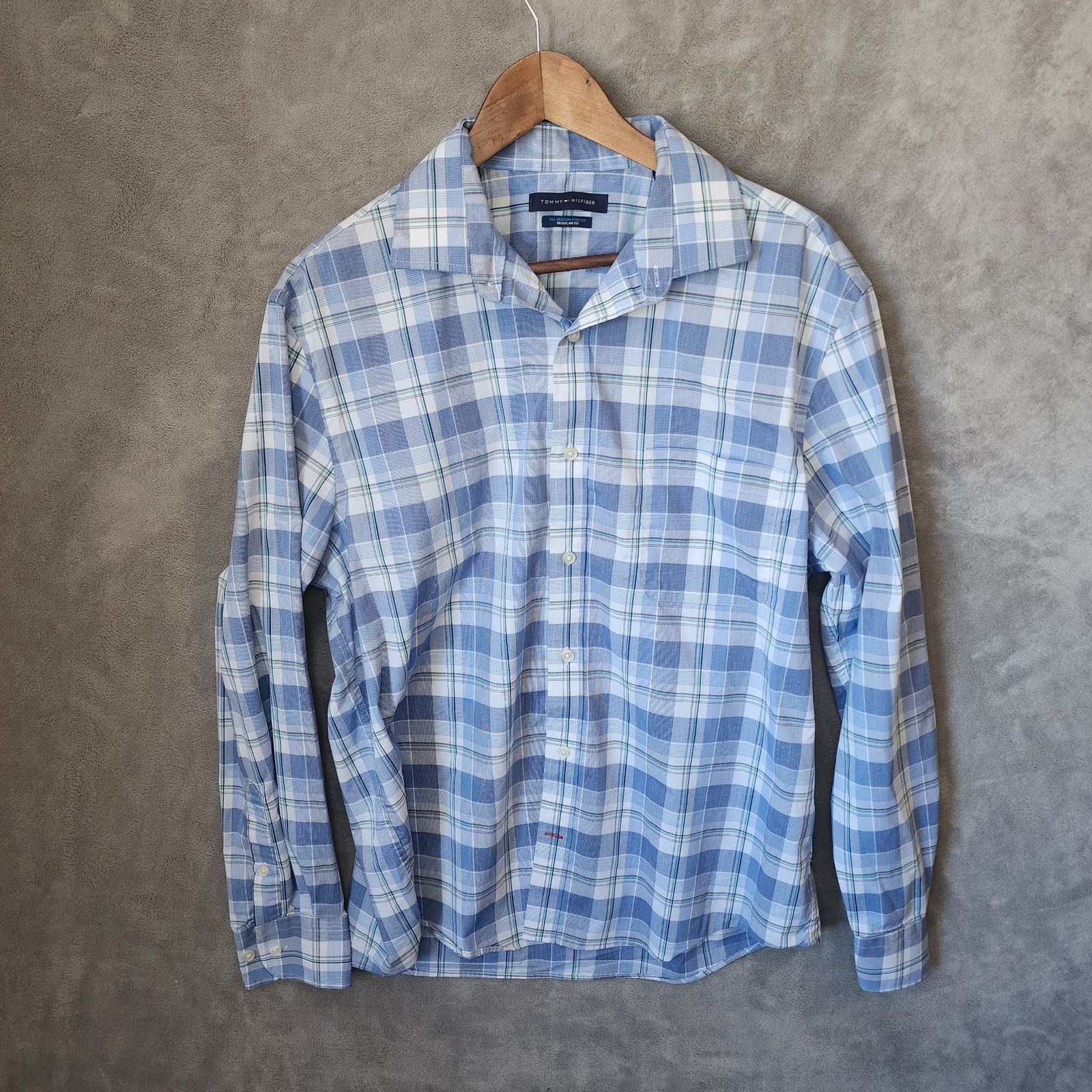 Tommy Hilfiger Tommy Hilfiger Men's Large White Plaid Shirt Size 16 1/2 L Size US L / EU 52-54 / 3 - 1 Thumbnail