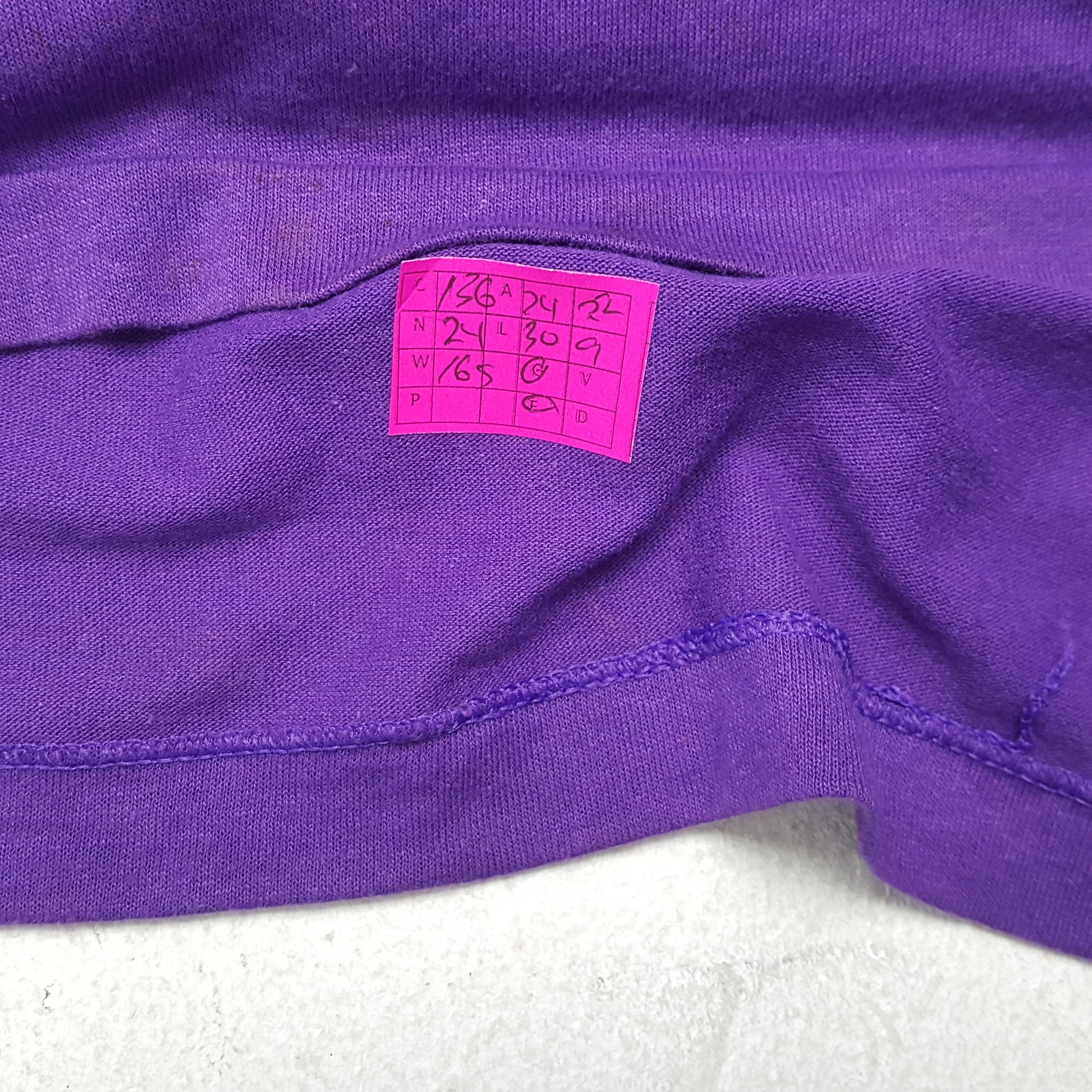 NBA × Vintage LAKERS LOS ANGELES NBA Basketball Vintage Champion Tshirt Size US XL / EU 56 / 4 - 4 Thumbnail