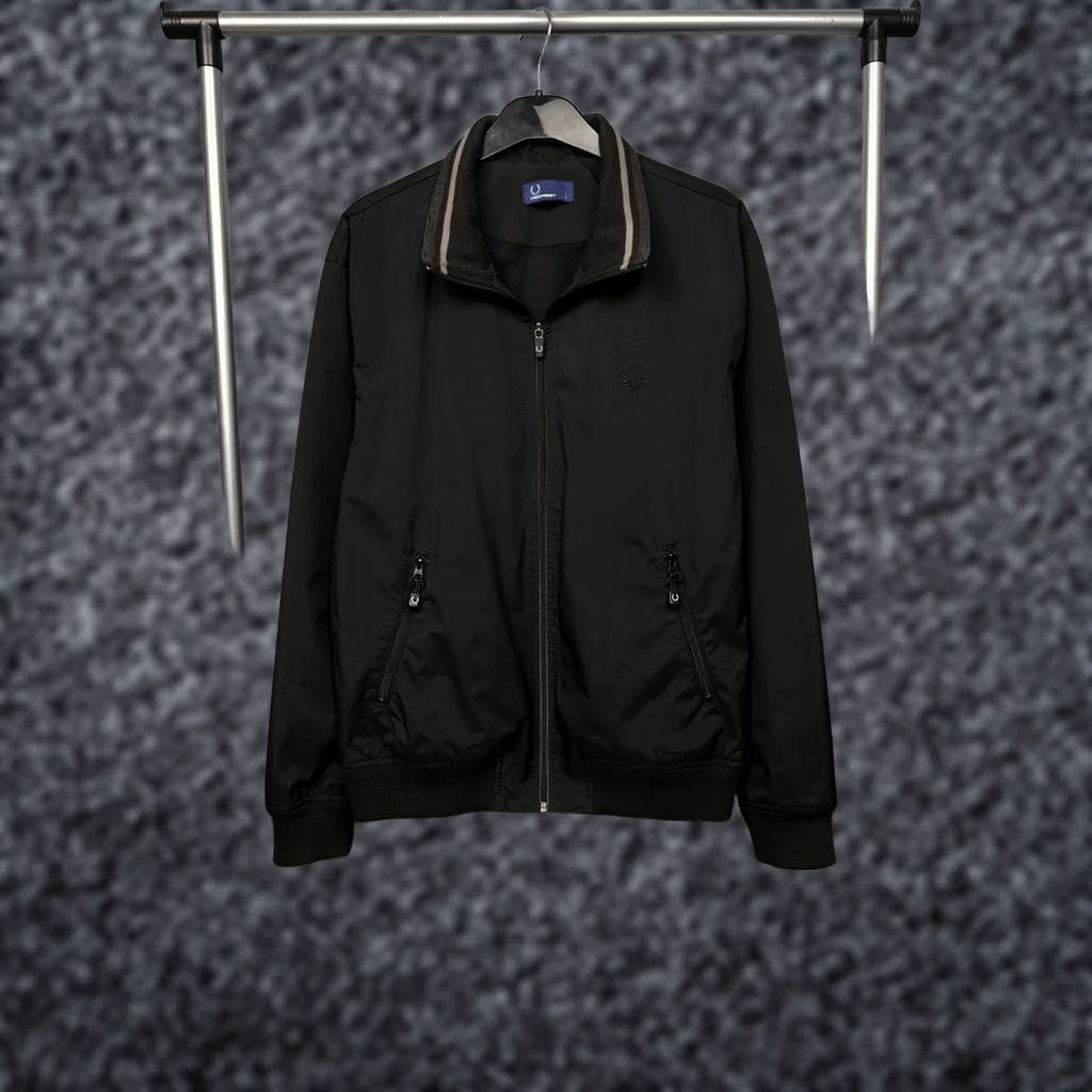 Fred Perry VINTAGE Fred Perry Mens Nylon Jacket L Black Size US L / EU 52-54 / 3 - 1 Thumbnail