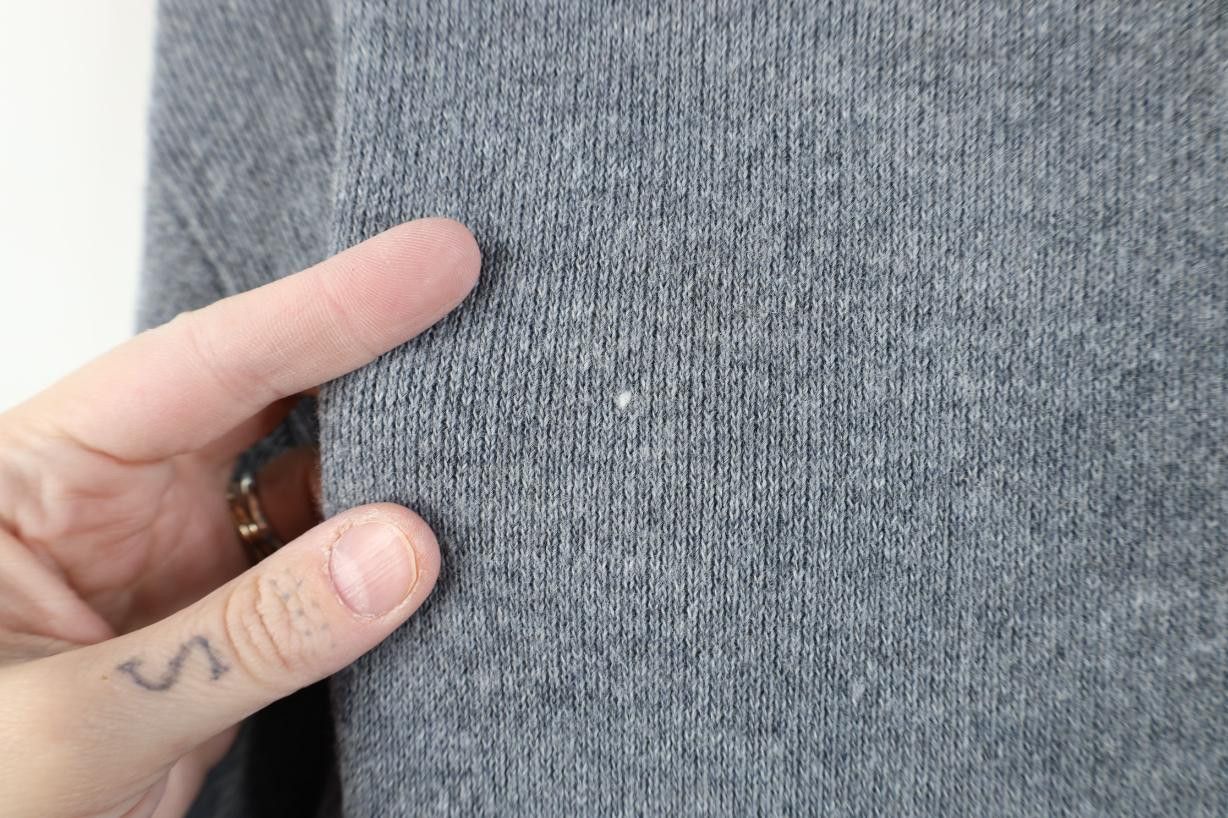 Vintage Vintage 70s Streetwear Knit V-Neck Sweater Heather Gray USA Size US M / EU 48-50 / 2 - 6 Thumbnail
