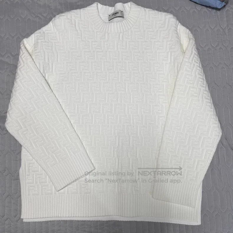 Fendi Fendi White Classic FF Jacquard Sweater Size M / US 6-8 / IT 42-44 - 1 Thumbnail
