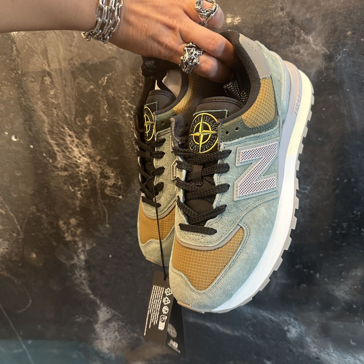 New Balance × Stone Island Stone Island x New Balance 574 Legacy Size US 8.5 / IT 38.5 - 8 Thumbnail