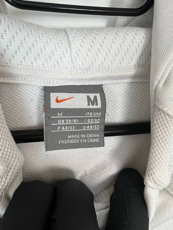 Nike Nike Ronaldinho R10 Hoodie White size M Size US M / EU 48-50 / 2 - 5 Thumbnail