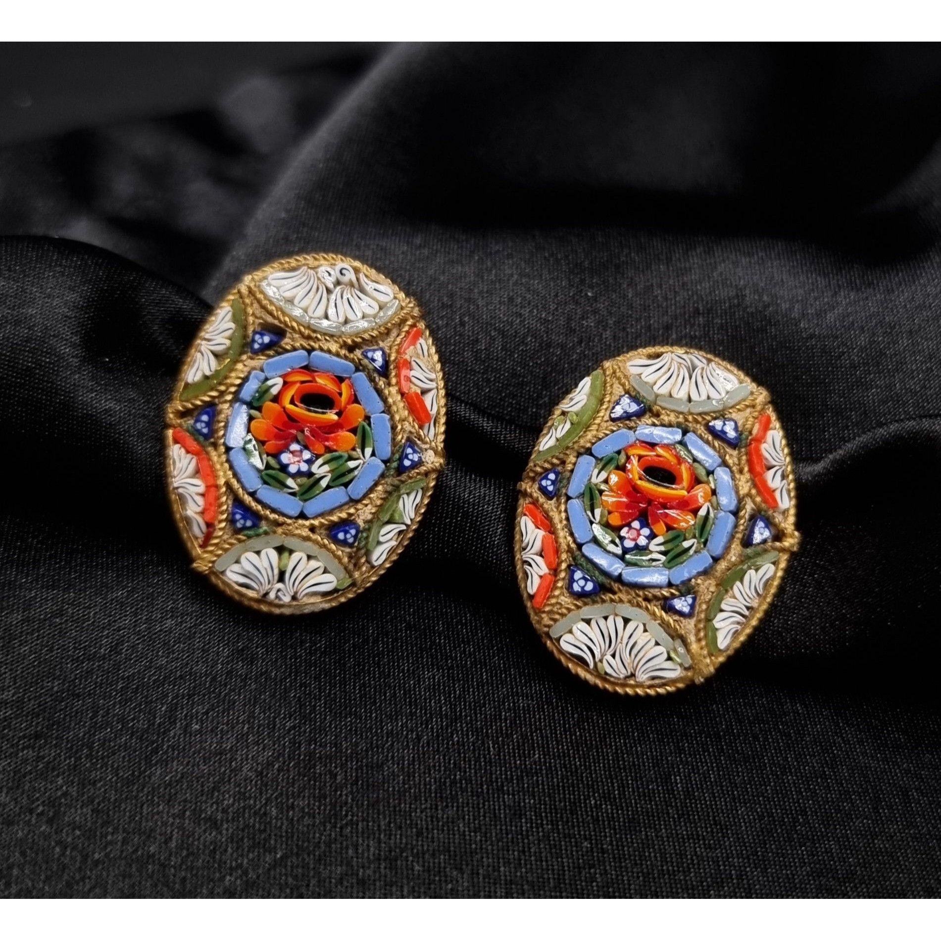 Vintage Vintage 1950s-1960s Italian Micro Mosaic Clip-On Earrings Size ONE SIZE - 3 Thumbnail
