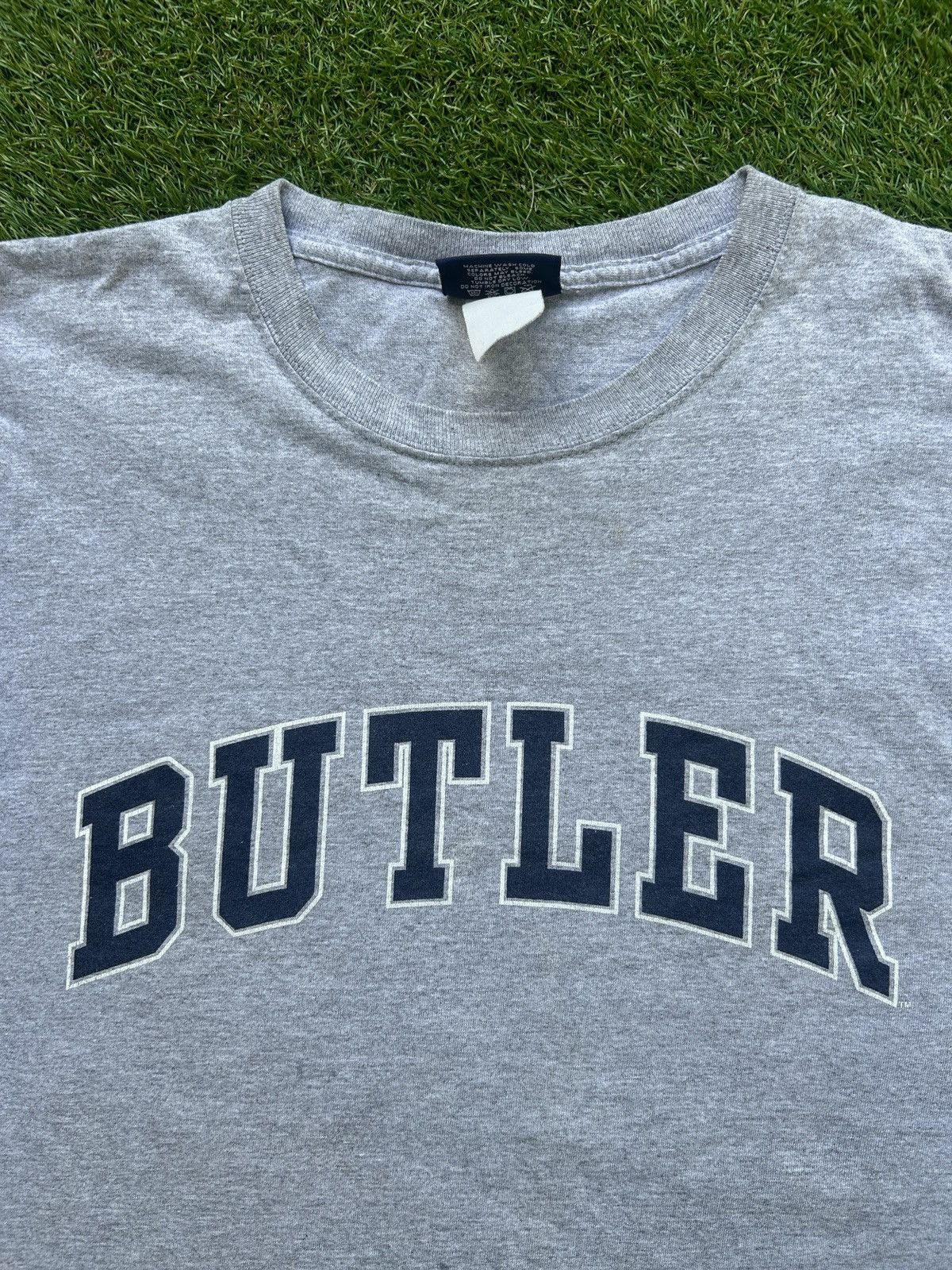 Vintage Vintage Jansport Butler University T-Shirt. Size US XXL / EU 58 / 5 - 2 Thumbnail