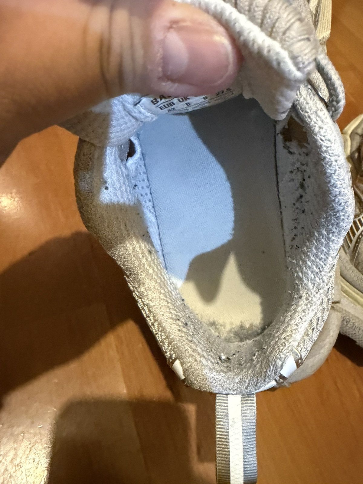 Balenciaga Balenciaga 3xl eggshell Size US 9 / EU 42 - 6 Thumbnail