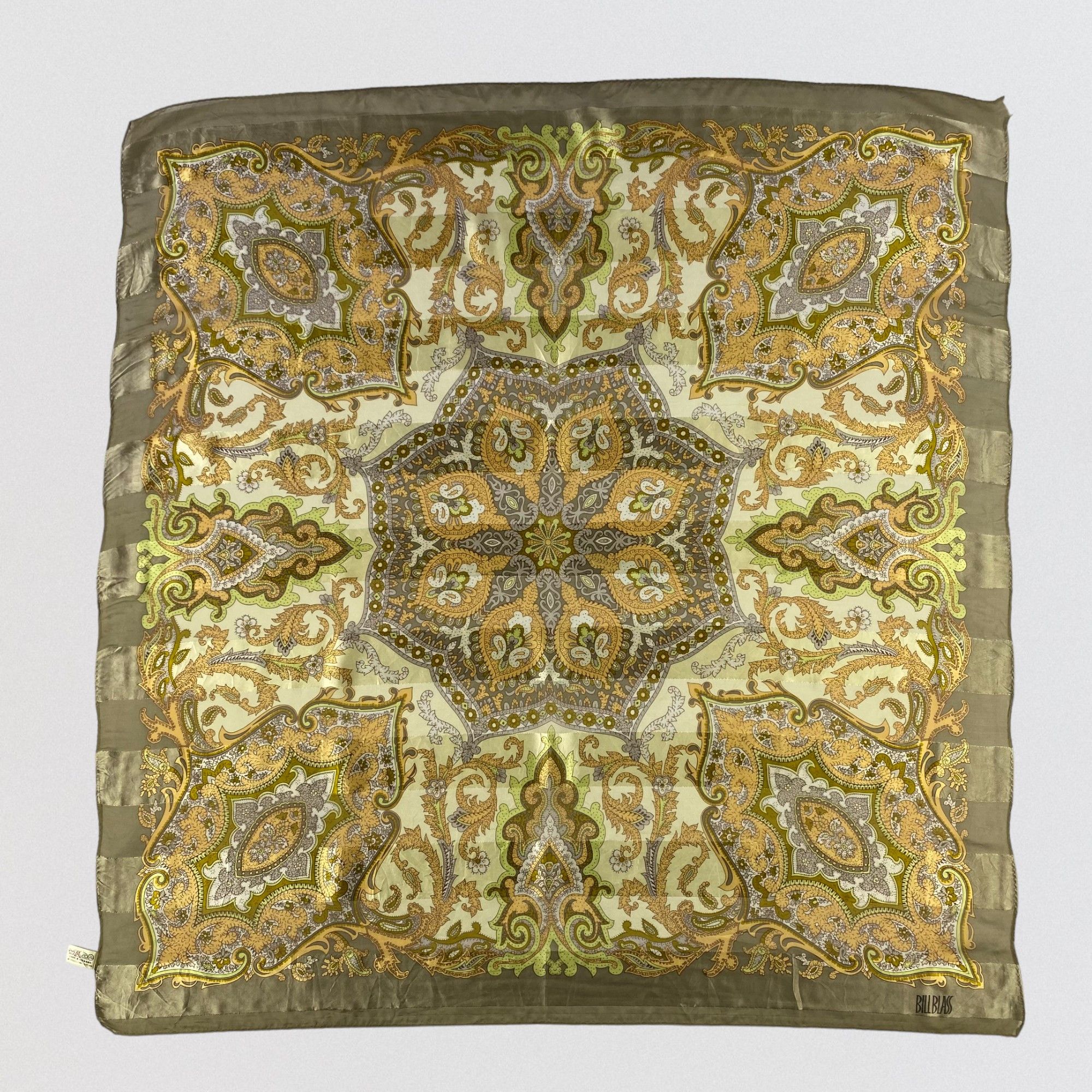 Bill Blass × Japanese Brand × Vintage Vintage Bill Blass Silk Scarf SS079 Size ONE SIZE - 1 Thumbnail