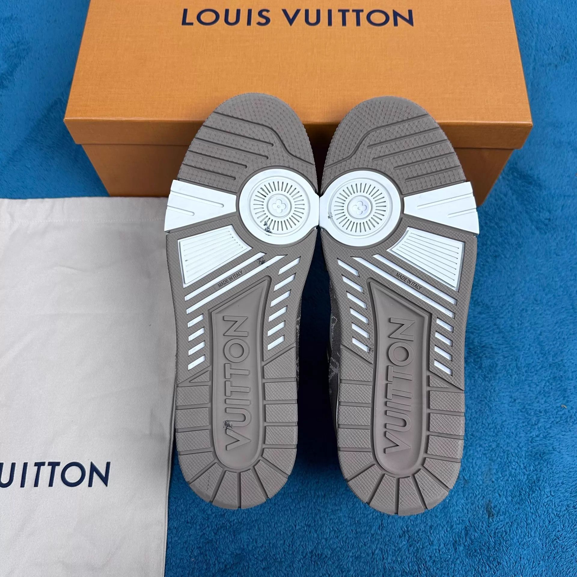 Louis Vuitton LV Trainer 26 Tan Leather Low Top Sneaker US7/41 Size US 8 / EU 41 - 5 Thumbnail
