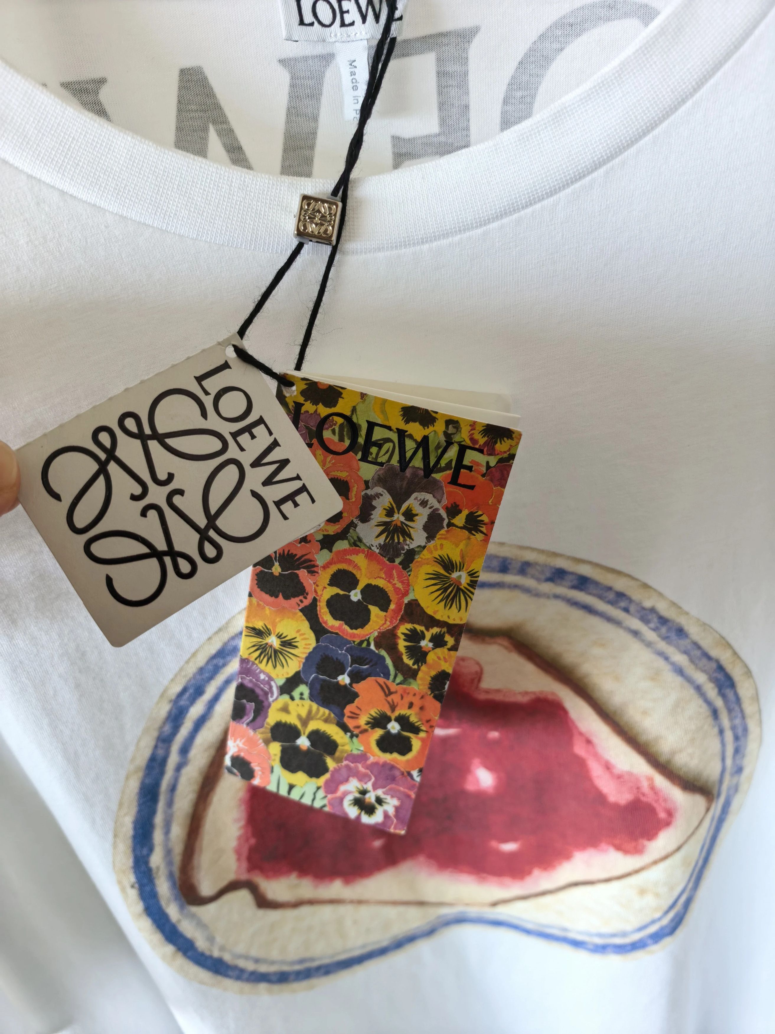 Loewe LOEWE short sleeve L unisex new with tags big back logo Size US L / EU 52-54 / 3 - 5 Thumbnail
