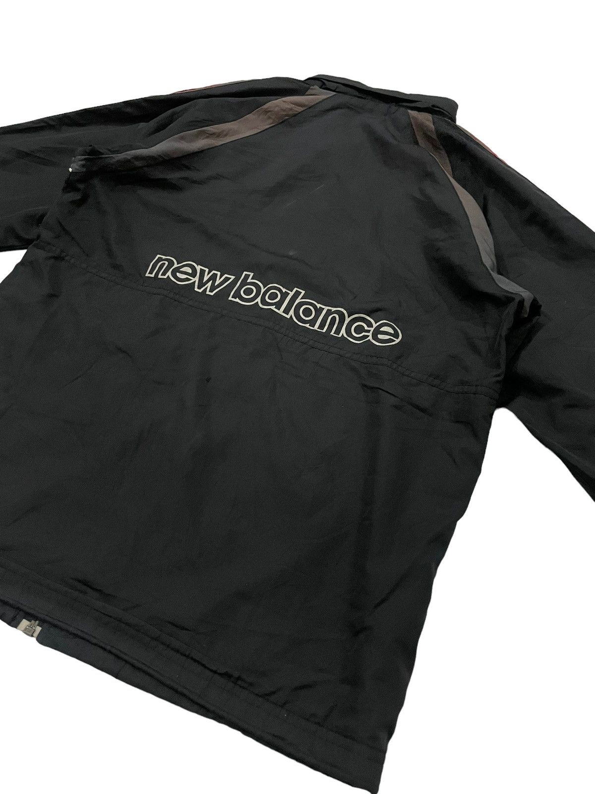 New Balance Vintage New Balance Zip Spell Out Windbreaker Sport Jacket Size US M / EU 48-50 / 2 - 11 Thumbnail