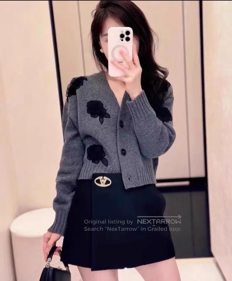 Valentino Valentino Knitted tops Size S / US 4 / IT 40 - 2 Thumbnail