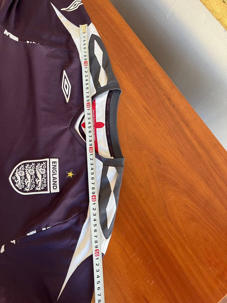 Umbro 2007/09 ENGLAND TEAM GK SOCCER JERSEY FOOTBALL SHIRT UMBRO L Size US L / EU 52-54 / 3 - 24 Thumbnail