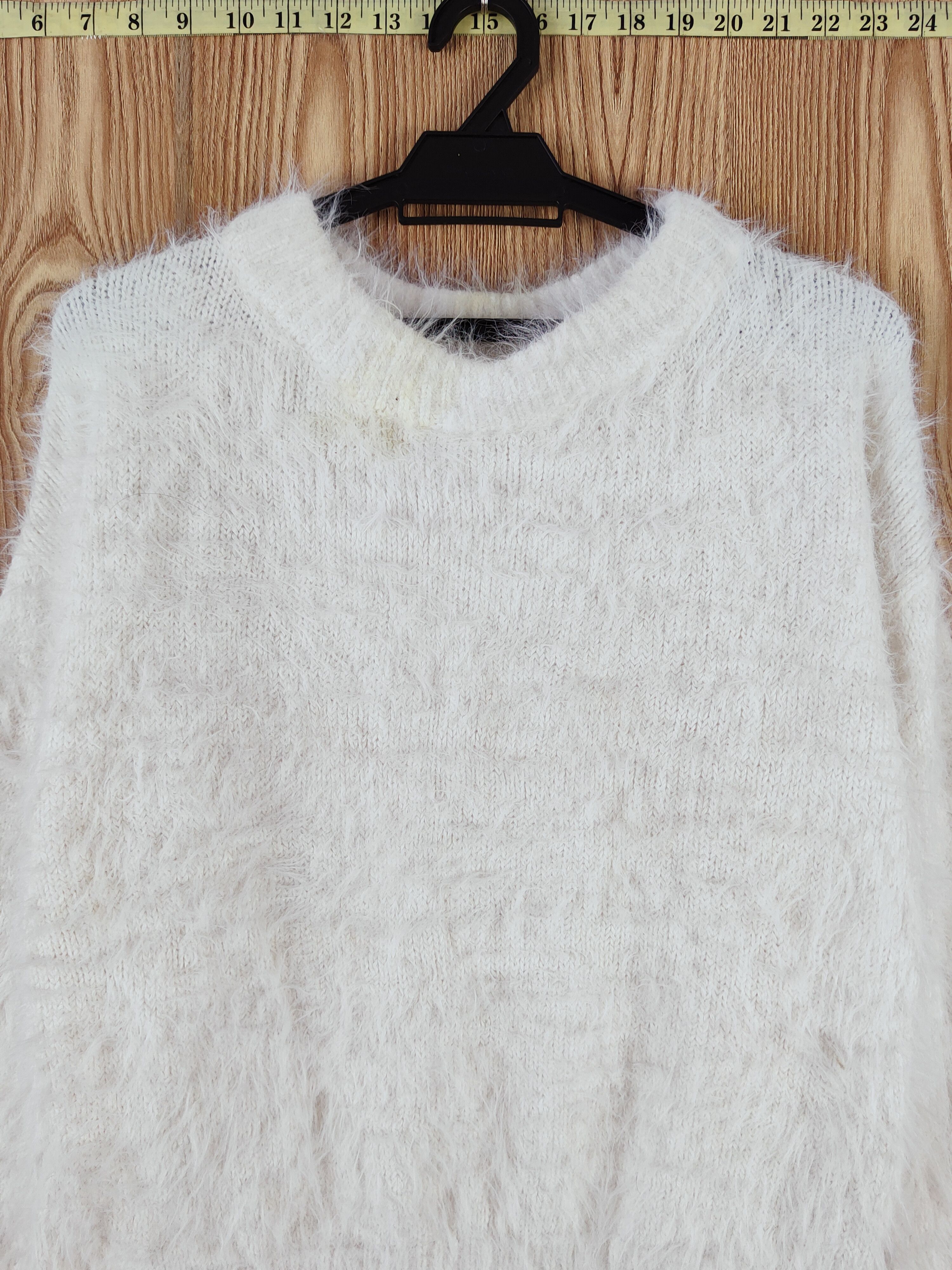 Japanese Brand × LOWRYS FARM × Vintage Vintage Lowrys Farm White Fur Mohair Knitwear Size M / US 6-8 / IT 42-44 - 2 Thumbnail