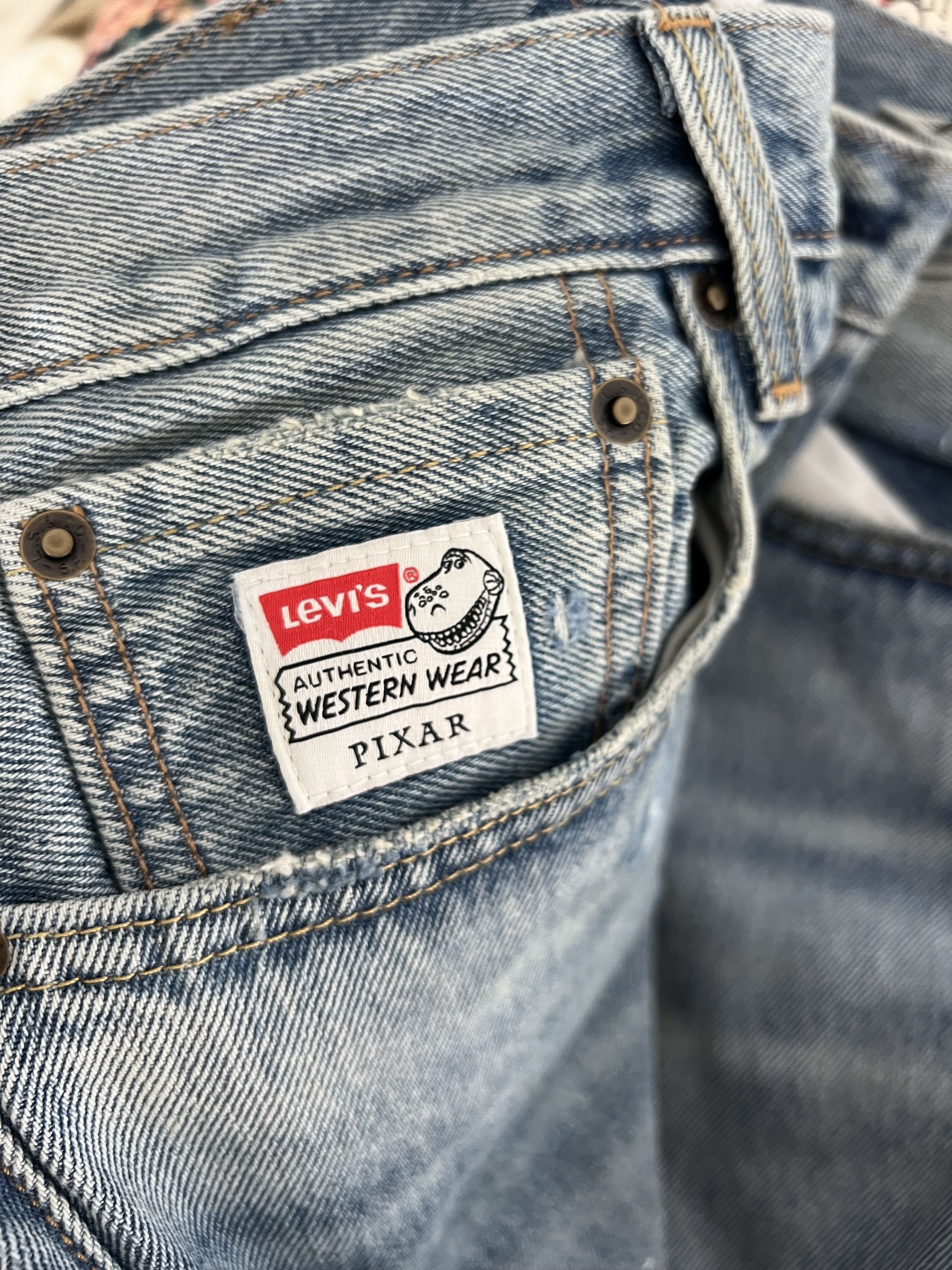 Levi's Levi's Toy Story Loose Fit Jeans in Blue Size US 33 - 6 Thumbnail