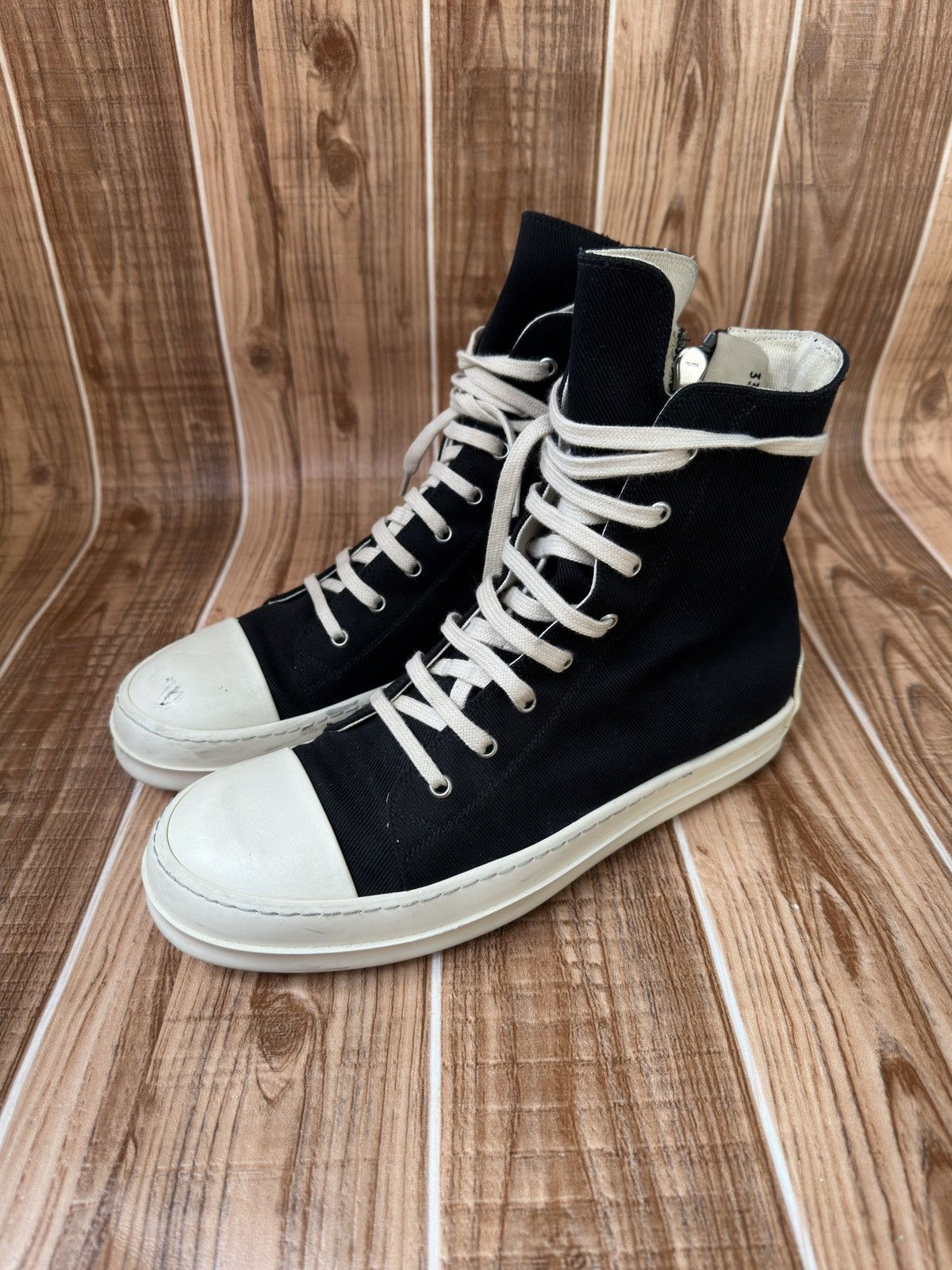Rick Owens Rick Owens DRSHDW Black Cardboard Hightop Sneakers Size US 10.5 / EU 43-44 - 3 Thumbnail