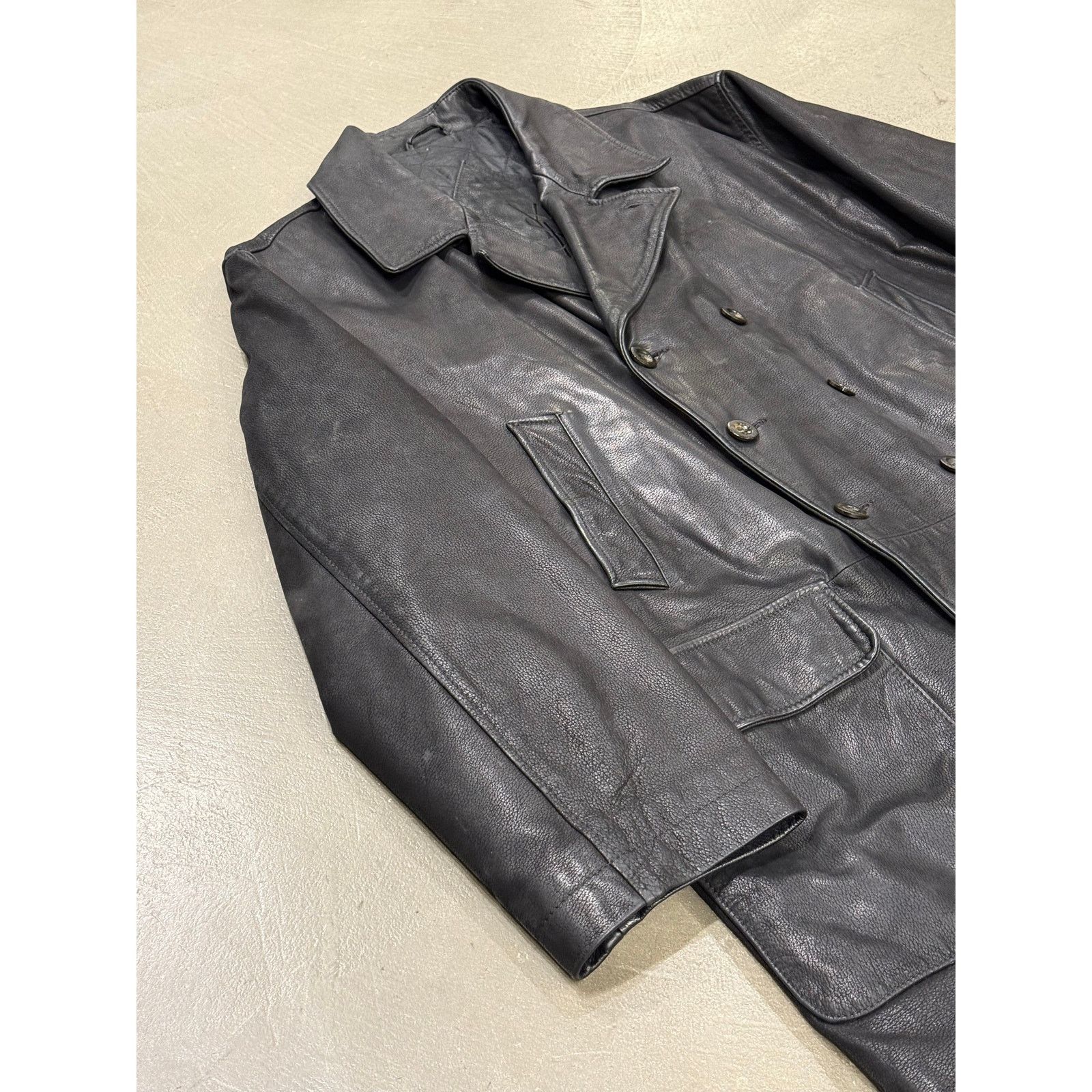 Yves Saint Laurent 1990s Yves Saint Laurent heavy leather coat Size US L / EU 52-54 / 3 - 7 Thumbnail
