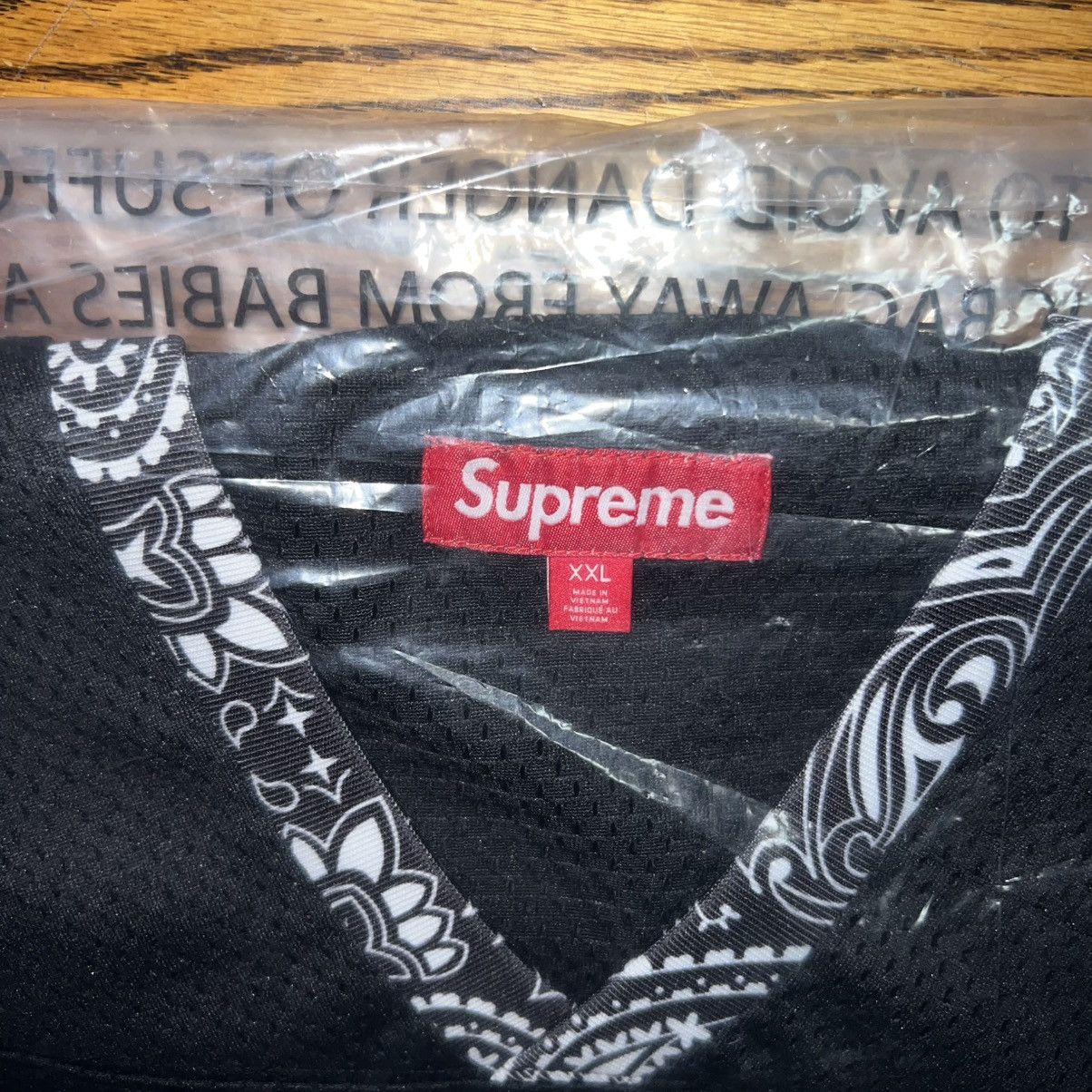 Supreme Supreme Bandana Football Jersey Black Size Extra Extra Large Size US XXL / EU 58 / 5 - 4 Thumbnail