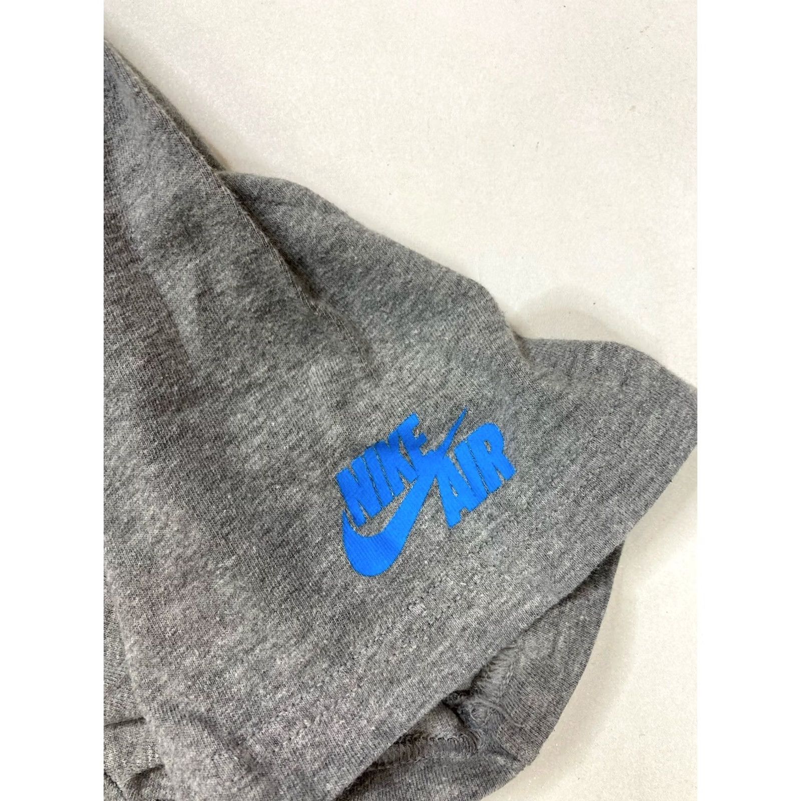 Nike Nike Air Street Ball Graphic T-shirt Men Small Gray Size US S / EU 44-46 / 1 - 3 Thumbnail