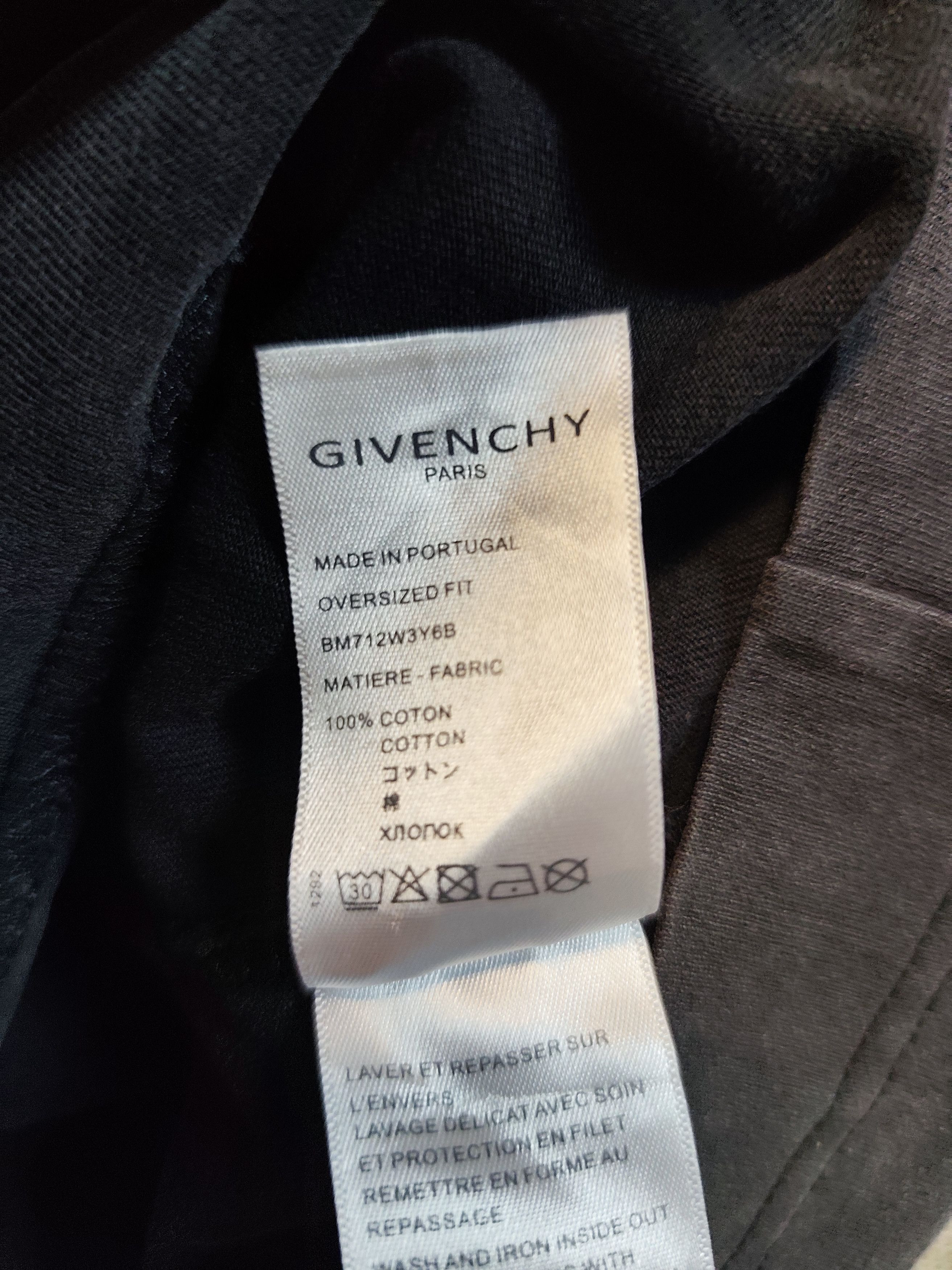 Chito × Givenchy Givenchy Chito Tee Size US L / EU 52-54 / 3 - 10 Thumbnail