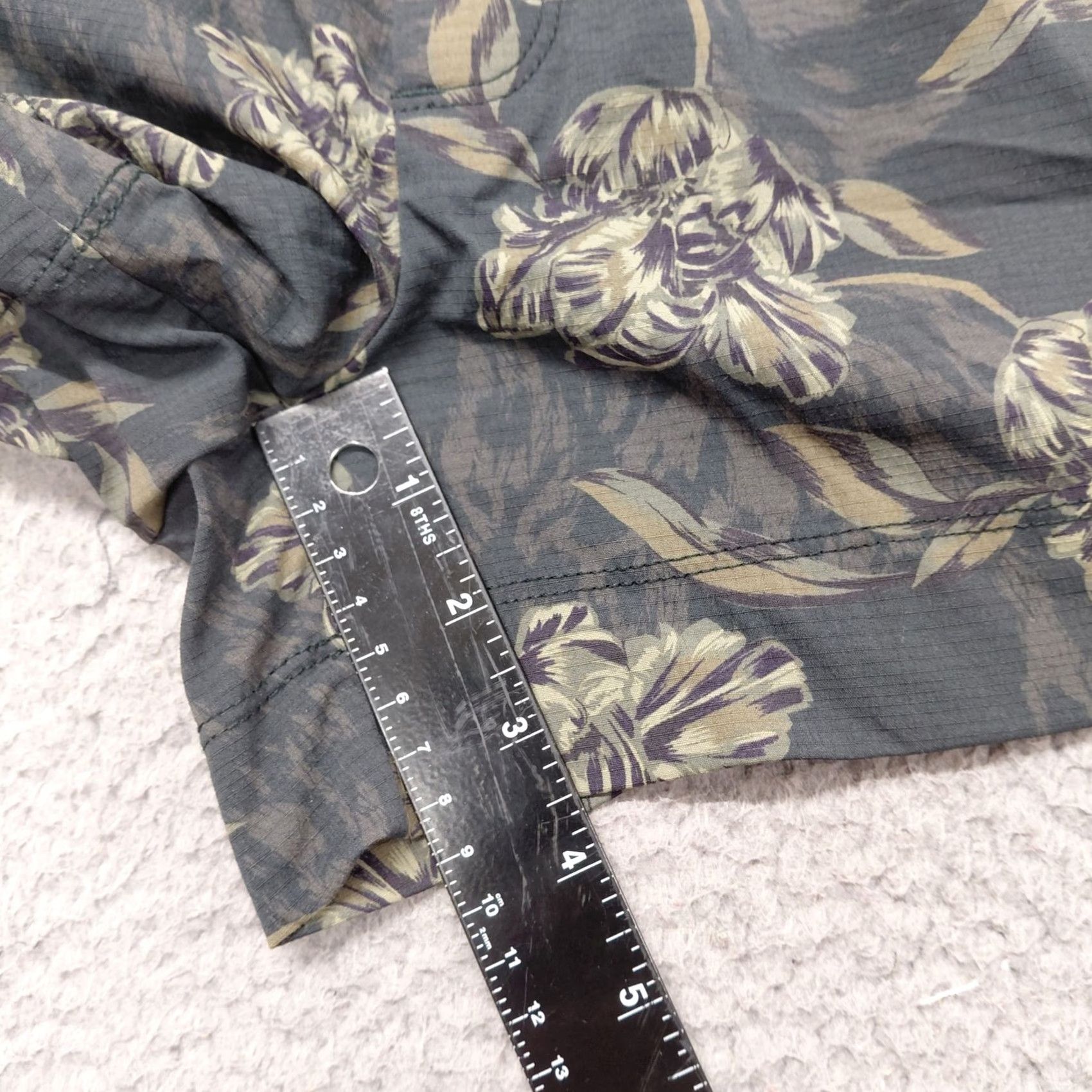 Athleta Athleta Trekkie North Printed Shorts Women's Size 4 Olive Army Green Floral Pattern Pockets Stretch Breathable Athletic Shorts Womens Size 27" / US 4 / IT 40 - 7 Thumbnail