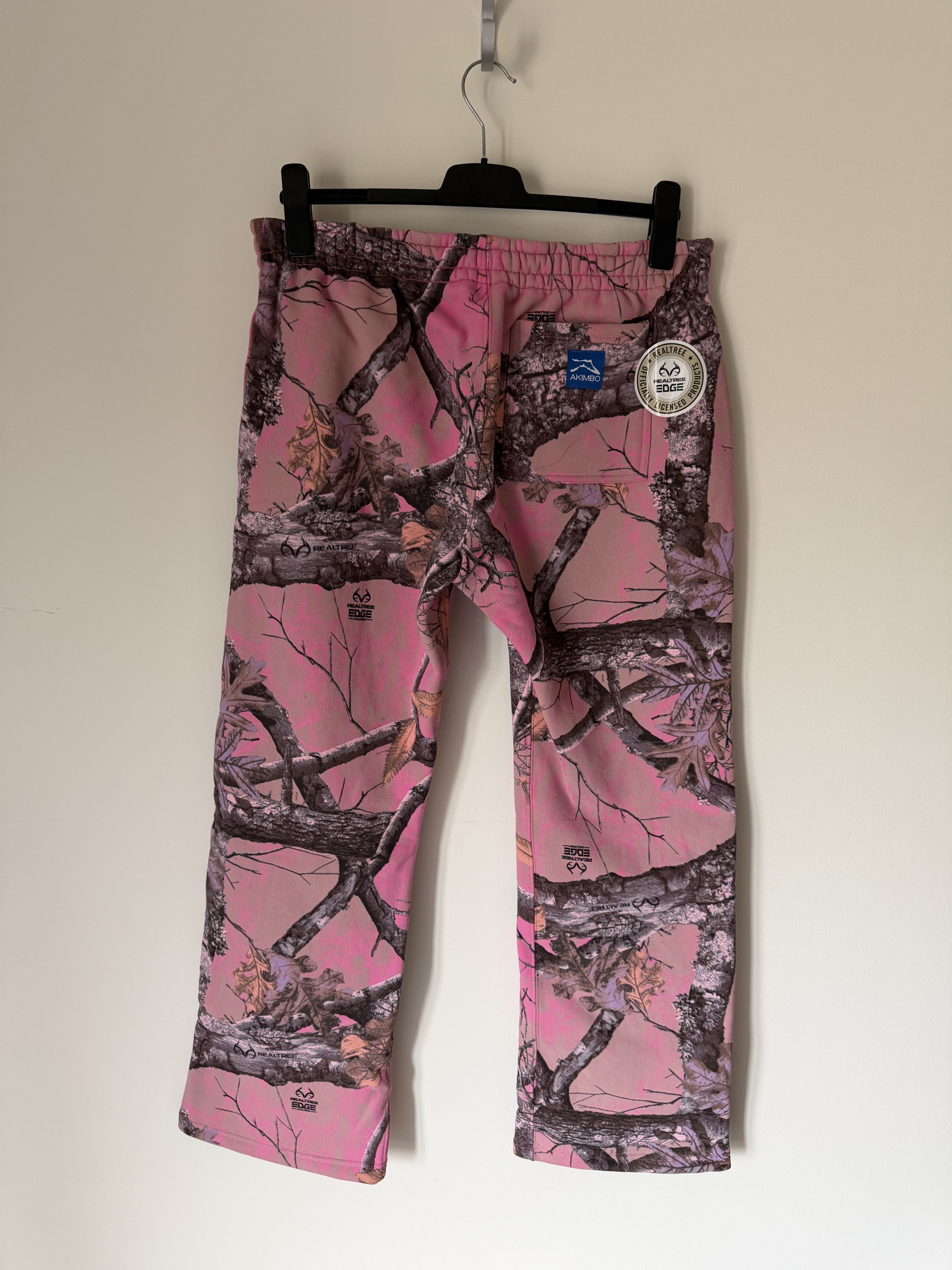 Akimbo Club Akimbo Club Straight Leg Sweatpants in Pink Realtree Camo Size US 34 / EU 50 - 4 Thumbnail