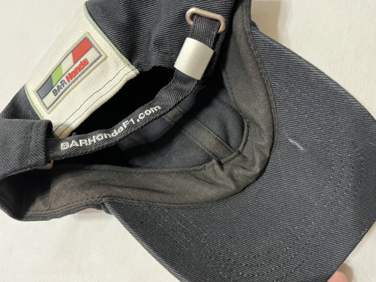 Honda Two Items Jason Button Bar Formula Uno T shirt and cap Size US L / EU 52-54 / 3 - 11 Thumbnail