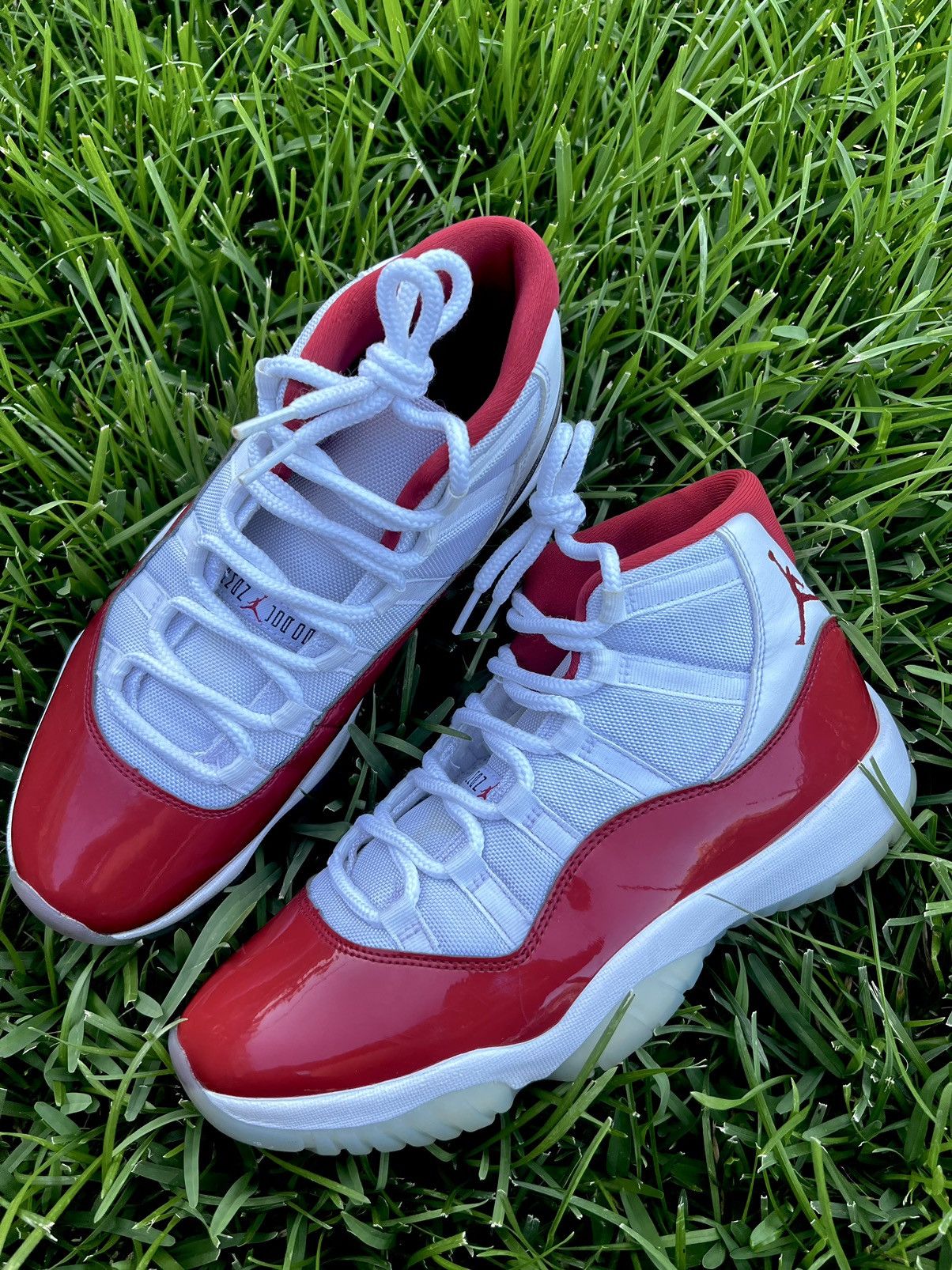 CLEAN size Air Jordan 11 Retro Cherry Mens shoes Red