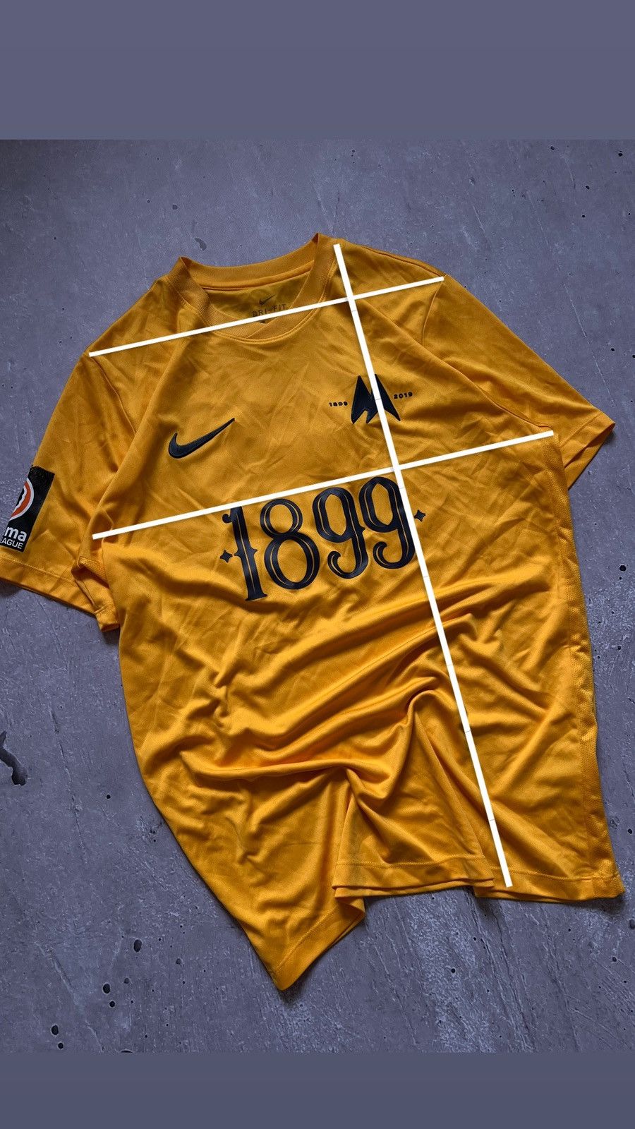 Nike Torquay United 2019-20 Nike t-shirt football jersey sz L #20 Size US L / EU 52-54 / 3 - 11 Thumbnail