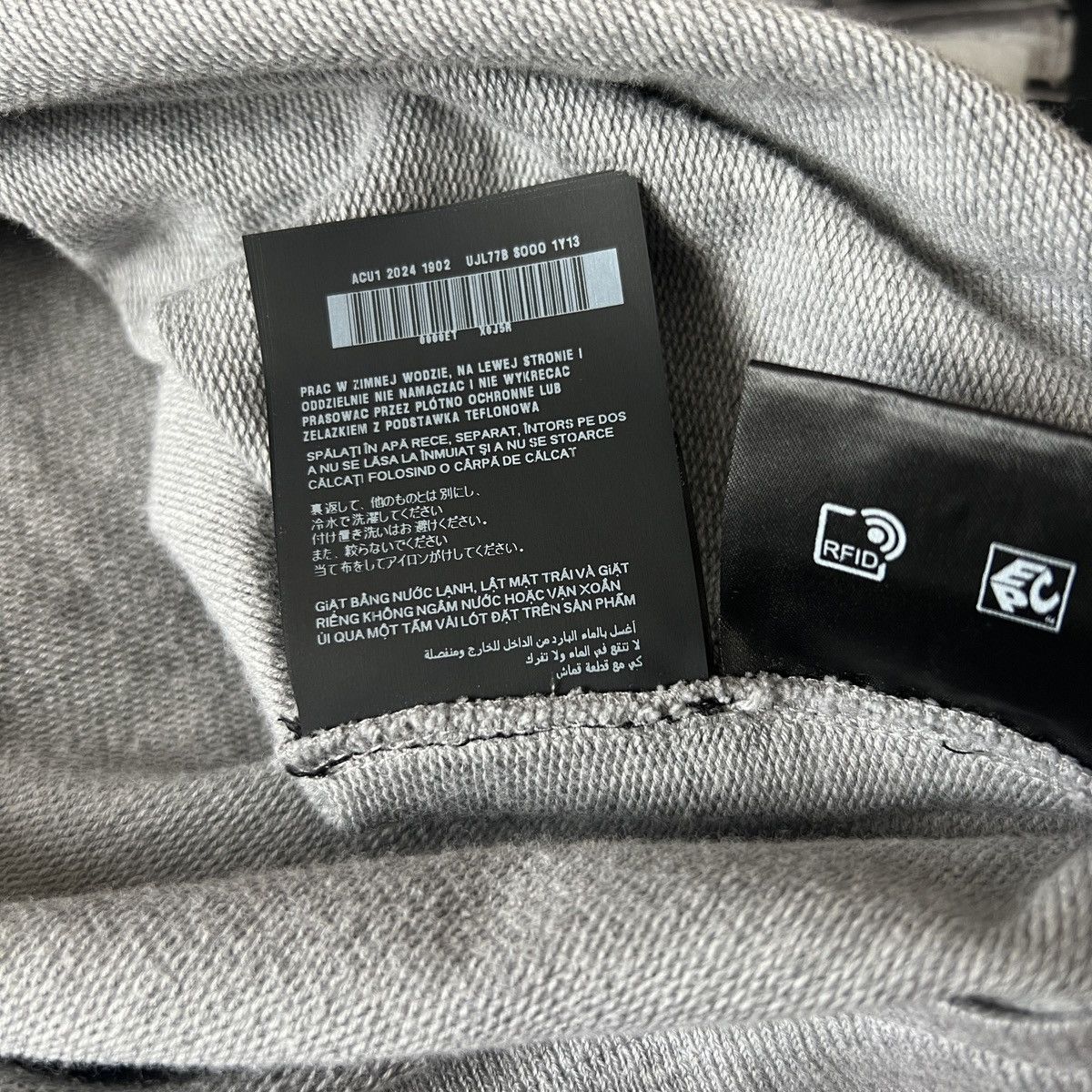 Prada 🔥🔥 Prada Crest Logo Sweatshirt Size US M / EU 48-50 / 2 - 12 Thumbnail